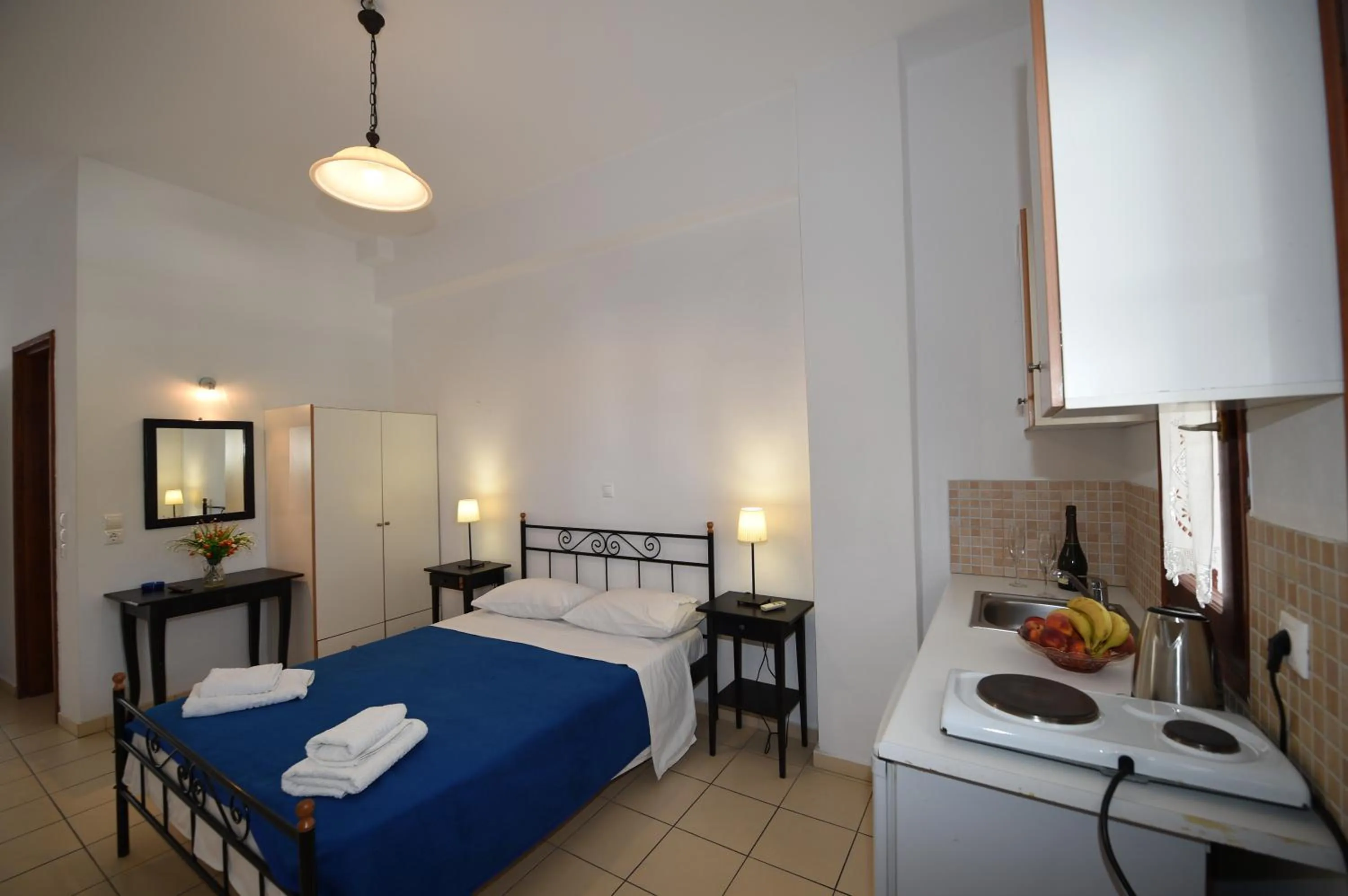 Bed in Sunflower ApartHotel