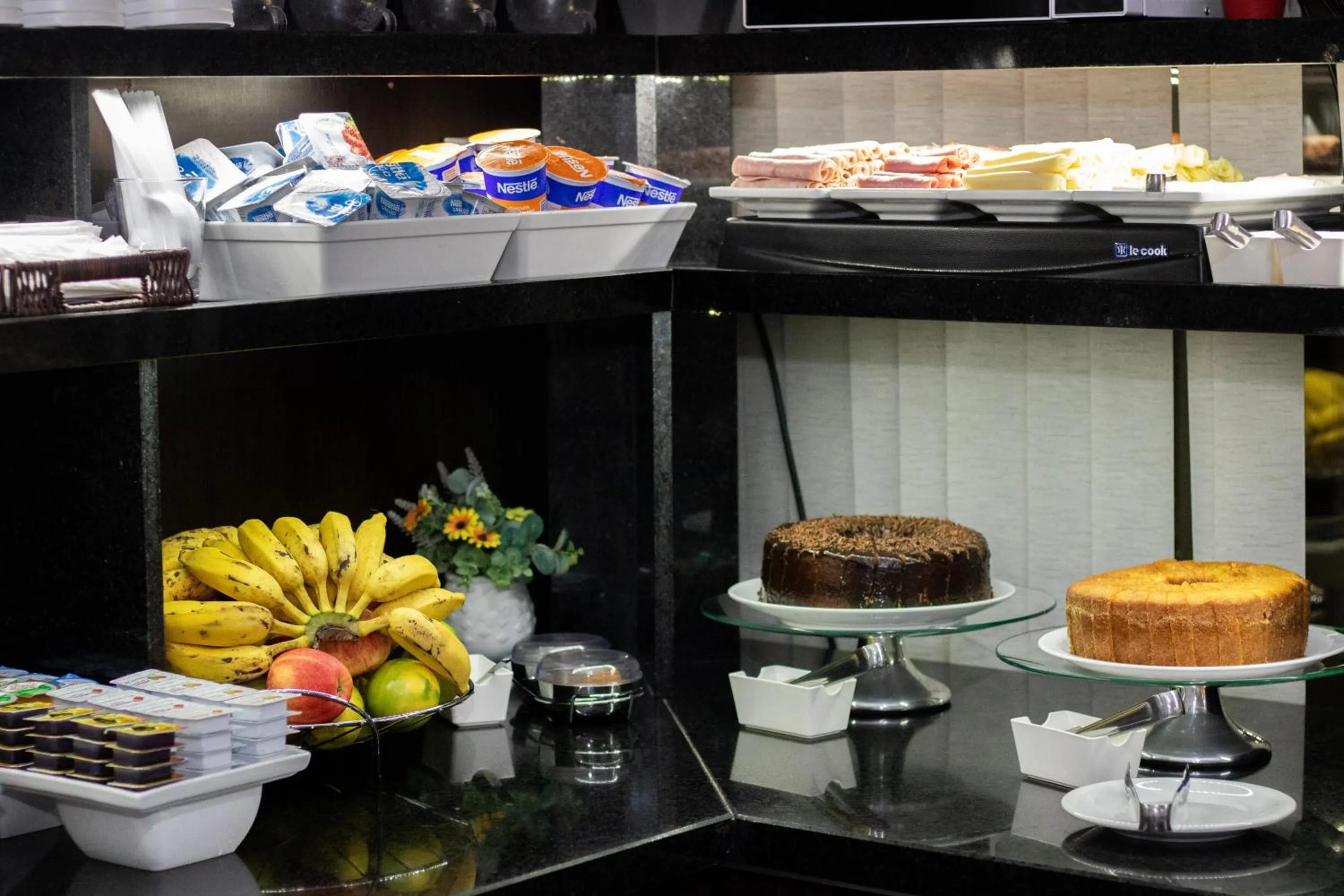 Breakfast in Hotel Aero Sleep Campinas