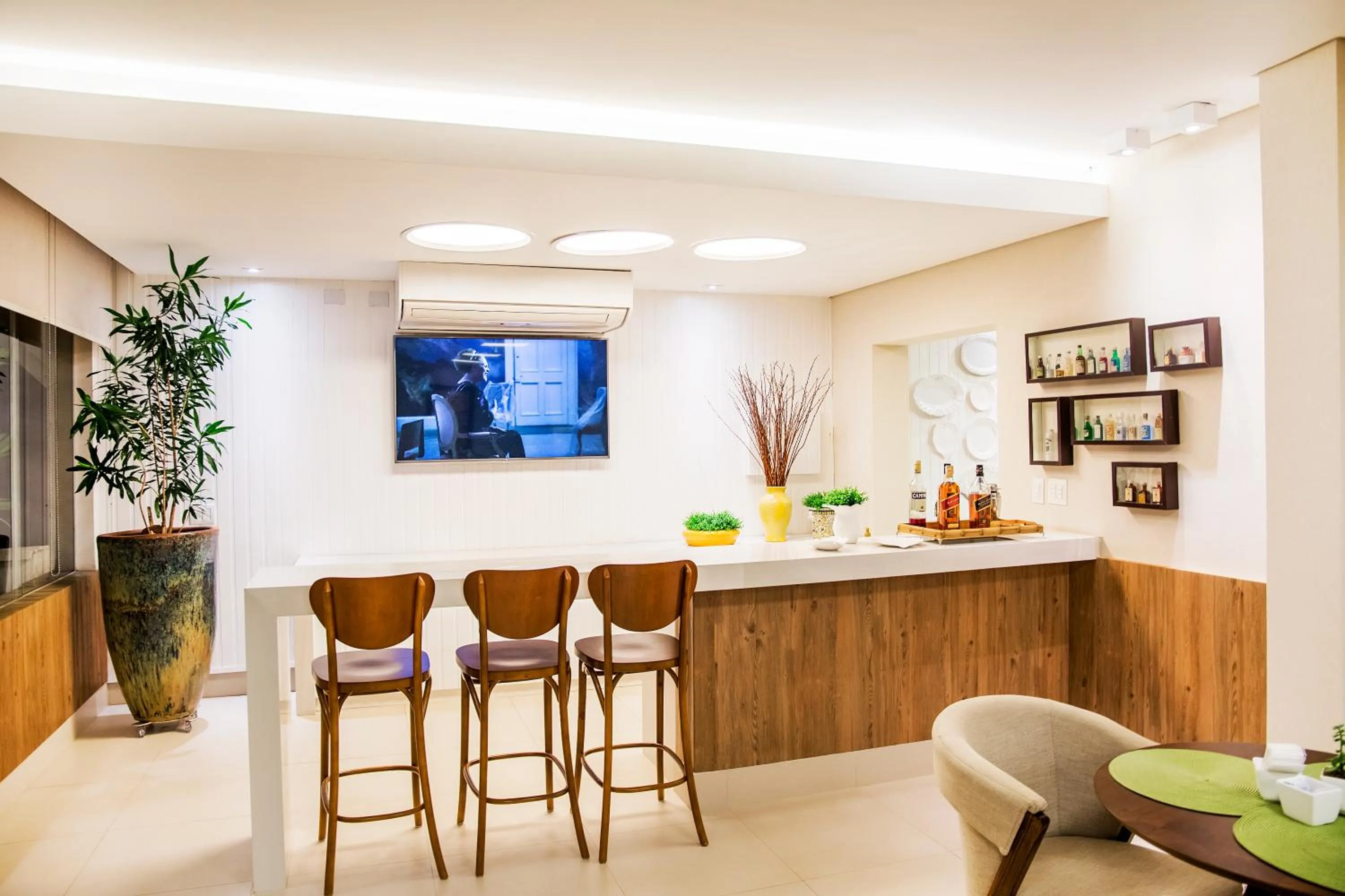 Food and drinks in JR Hotel