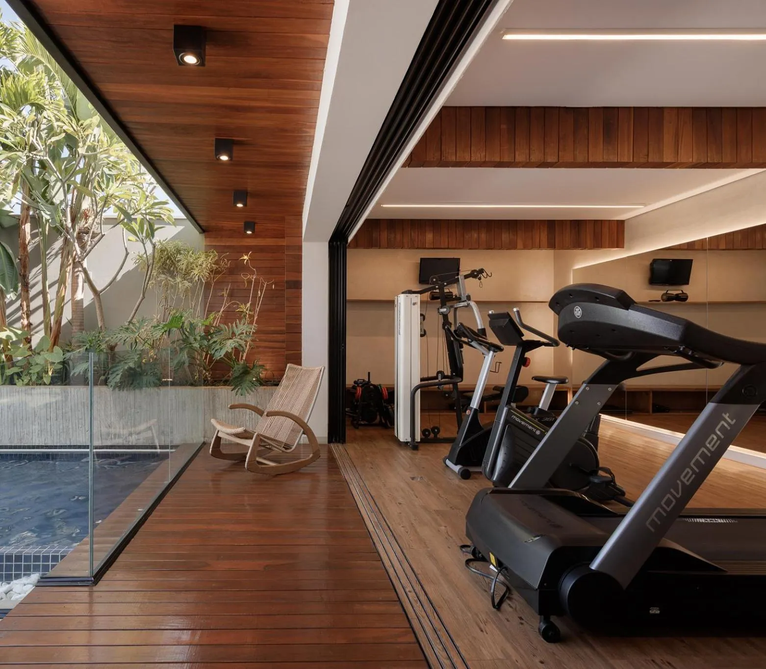 Fitness centre/facilities in JR Hotel
