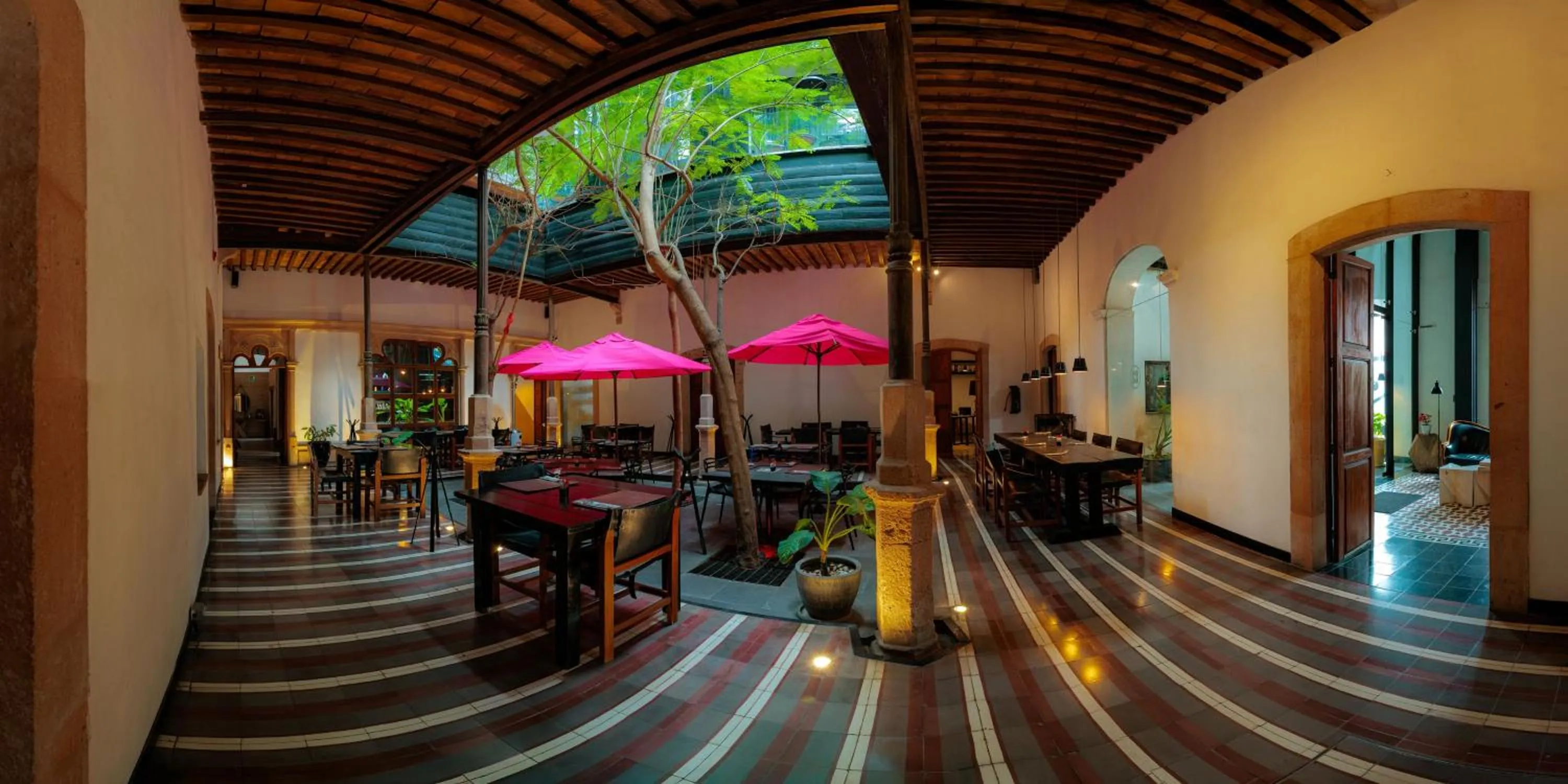 Restaurant/places to eat in Elena de Cobre, Leon, a Member of Design Hotels