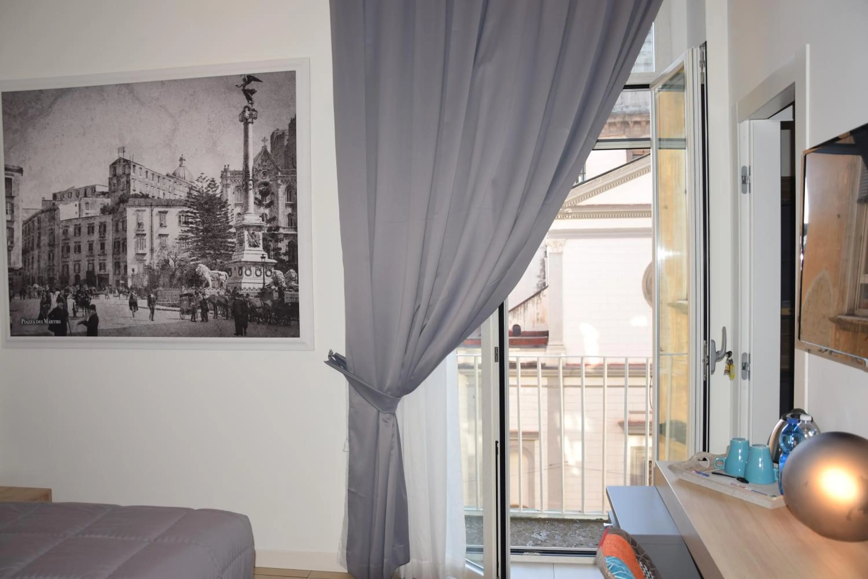 City view, Bed in Napoli Squares Suites