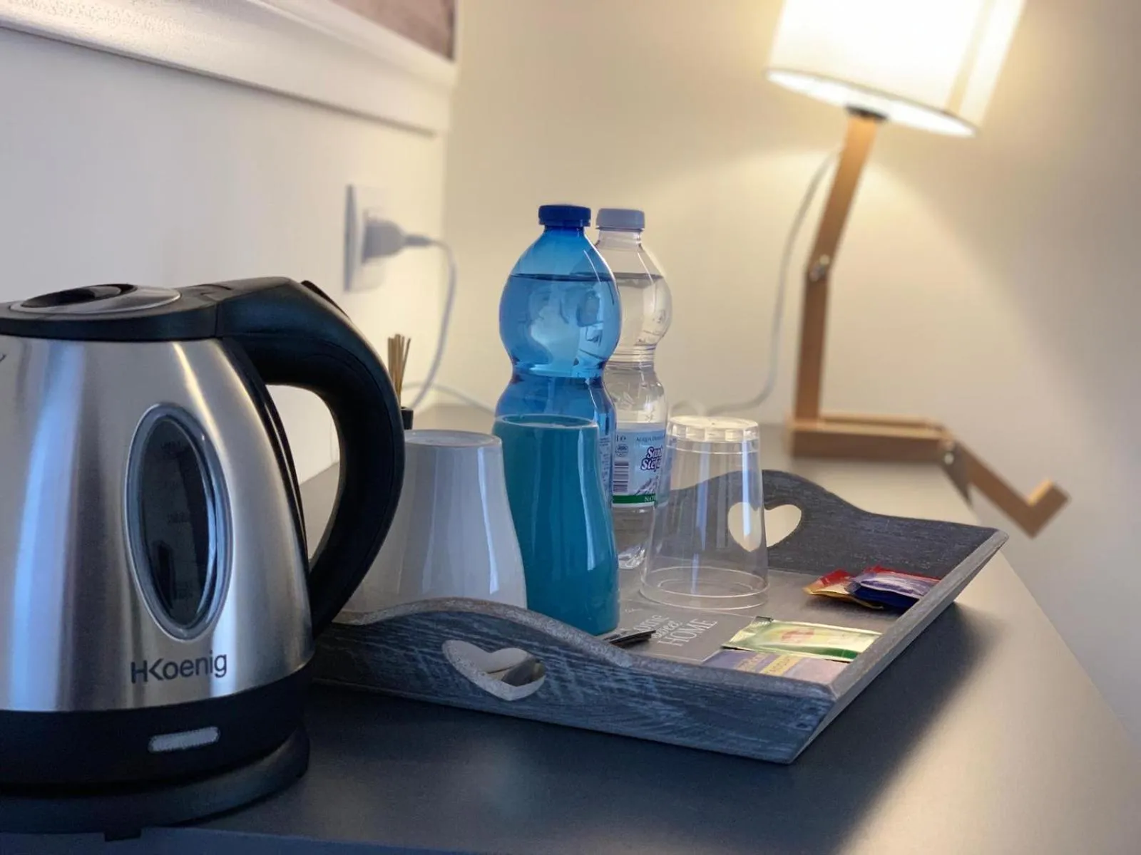 Coffee/tea facilities in Napoli Squares Suites