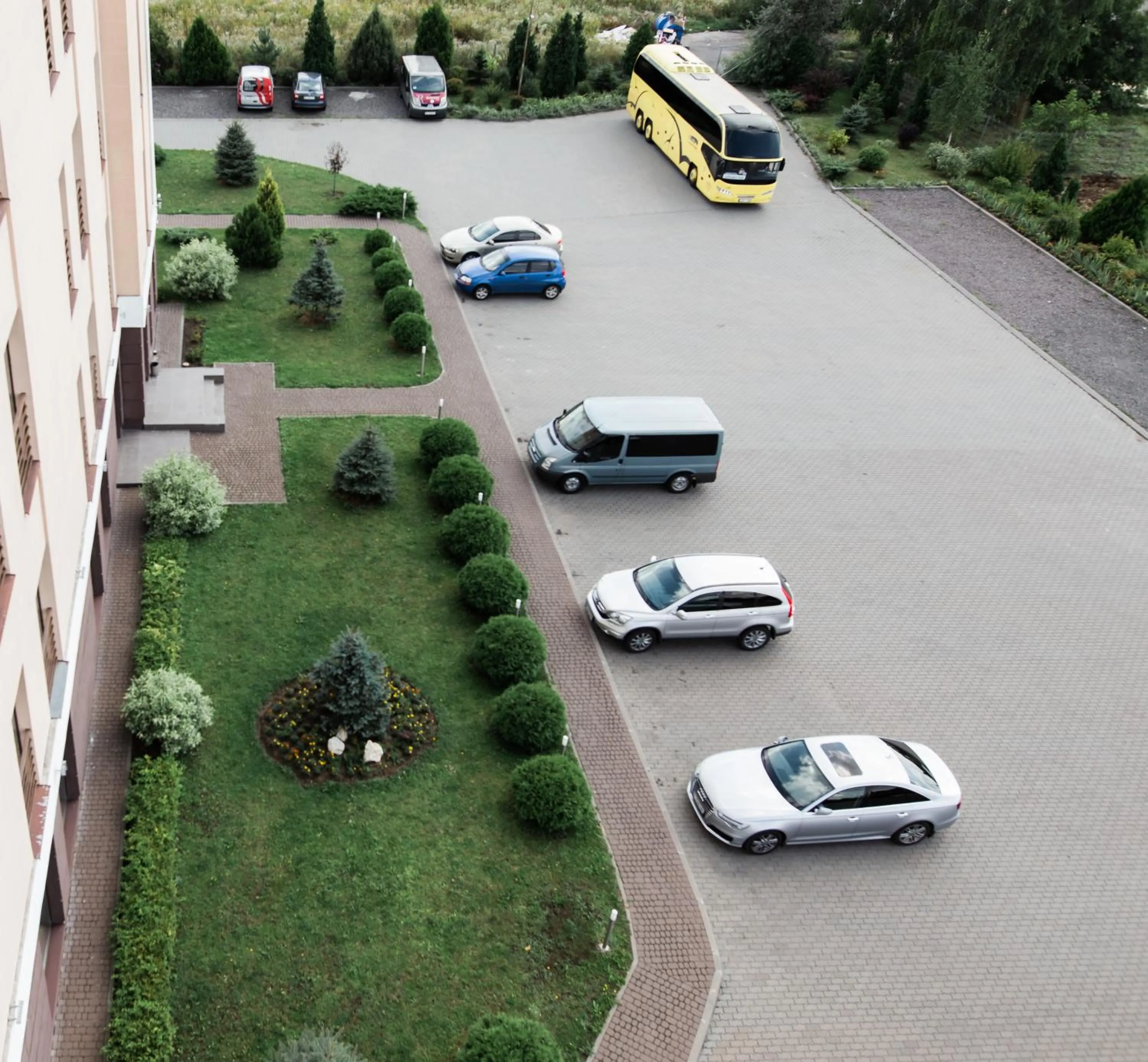 Area and facilities in Lviv Ramada Hotel