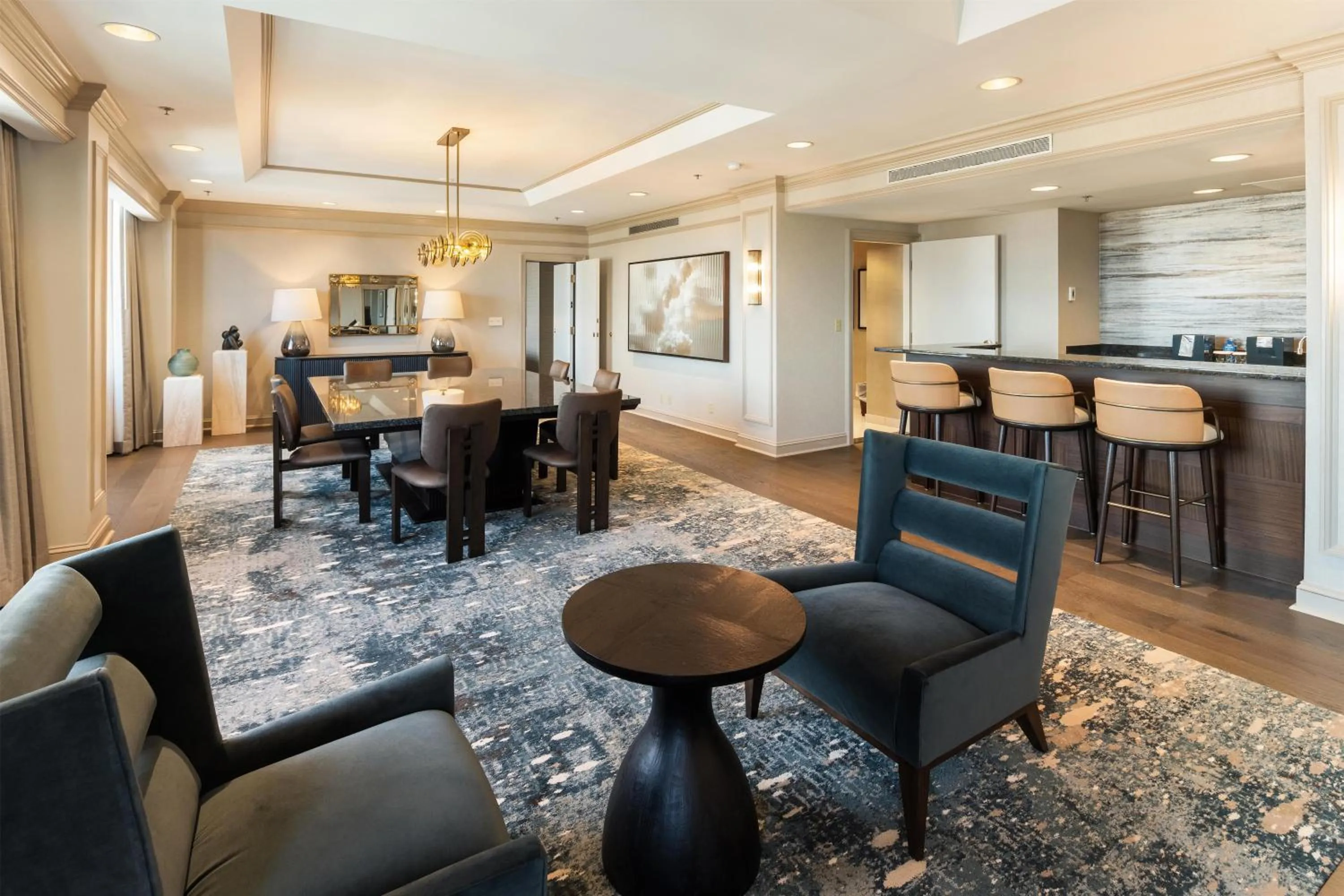 Living room in Hilton Minneapolis