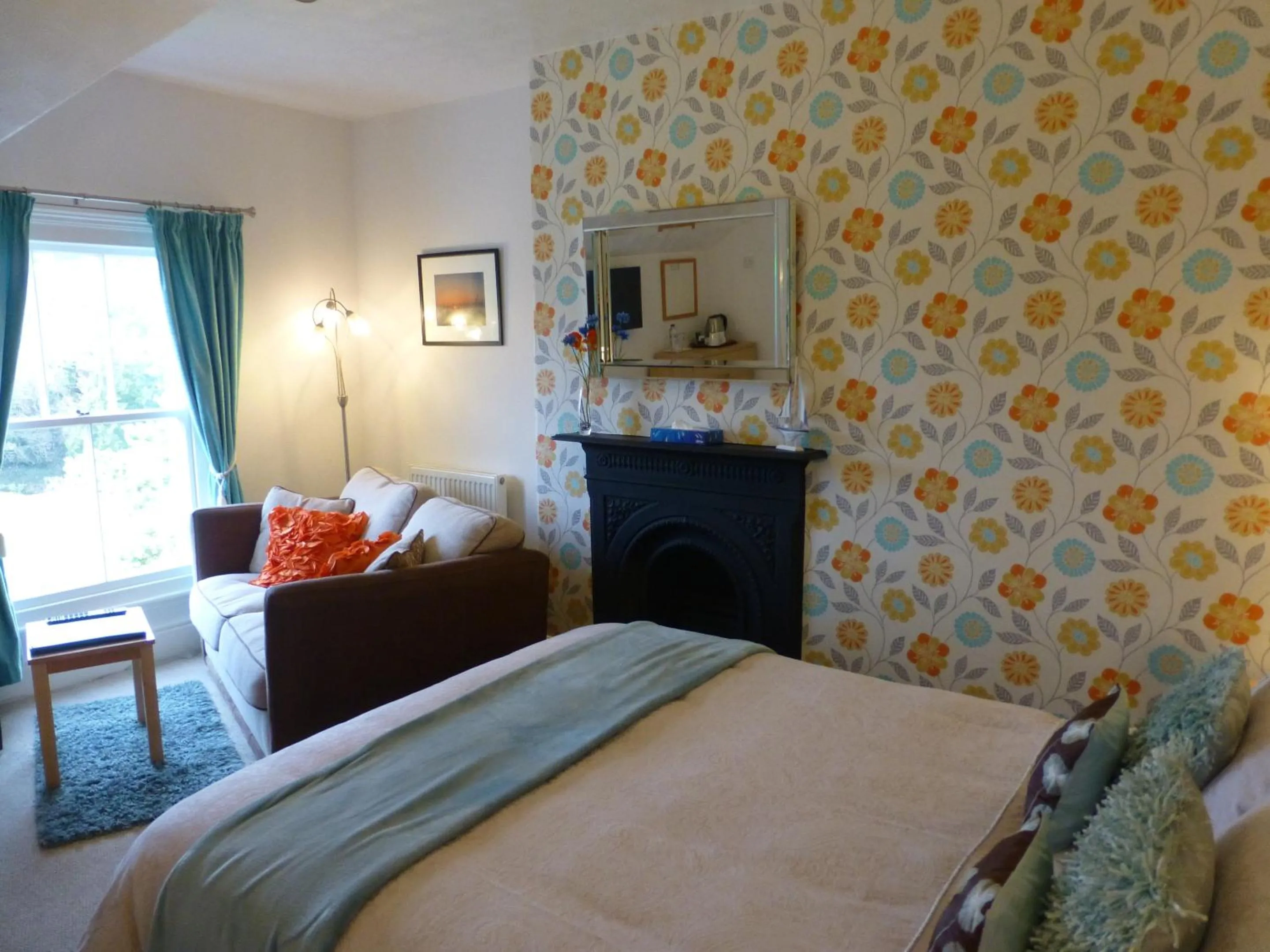 Bedroom, Bed in Bryn Derwen Guest House