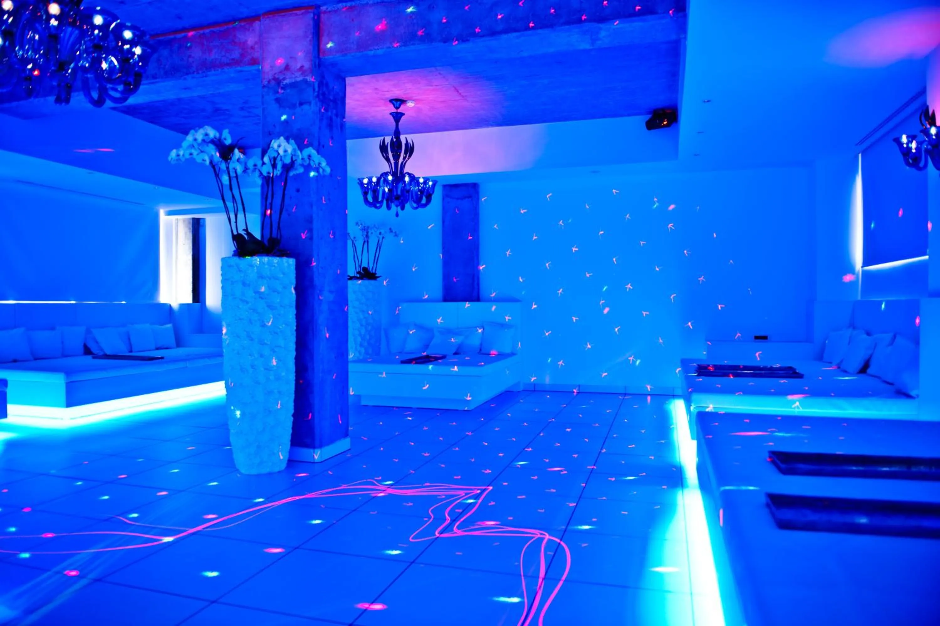 Lounge or bar in G Design Hotel