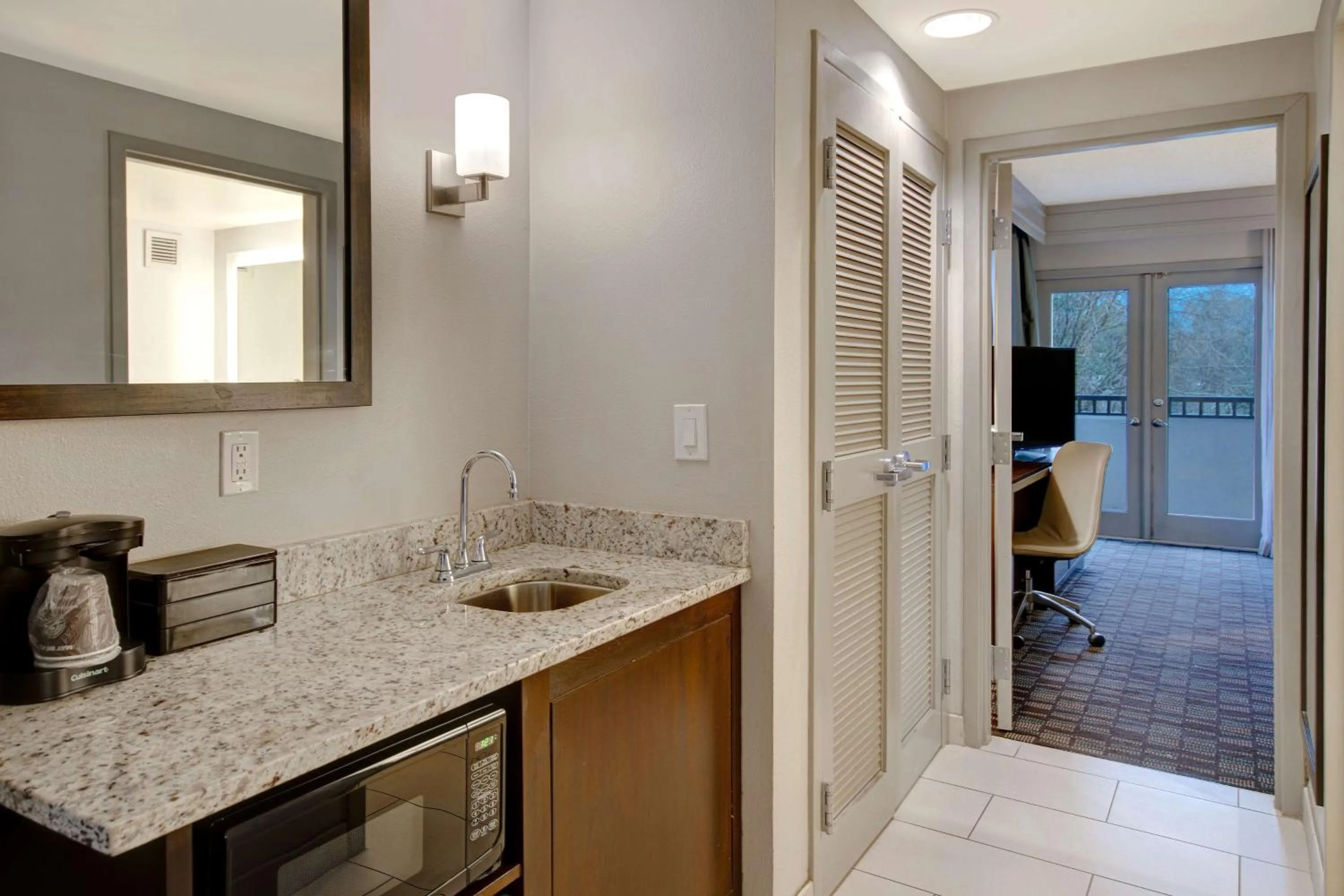 Photo of the whole room in Embassy Suites by Hilton Jacksonville Baymeadows