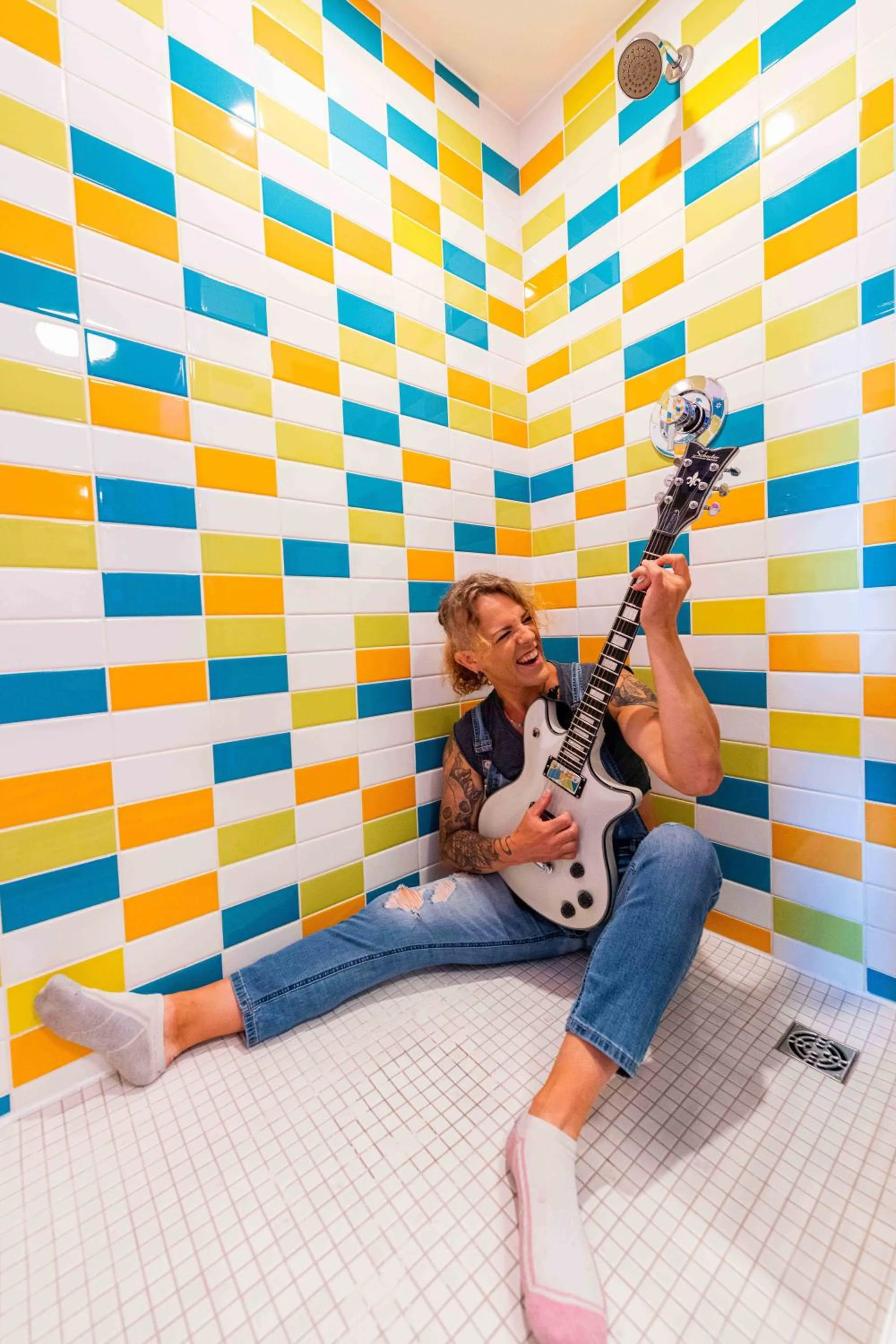 Shower in Hotel Zed Victoria