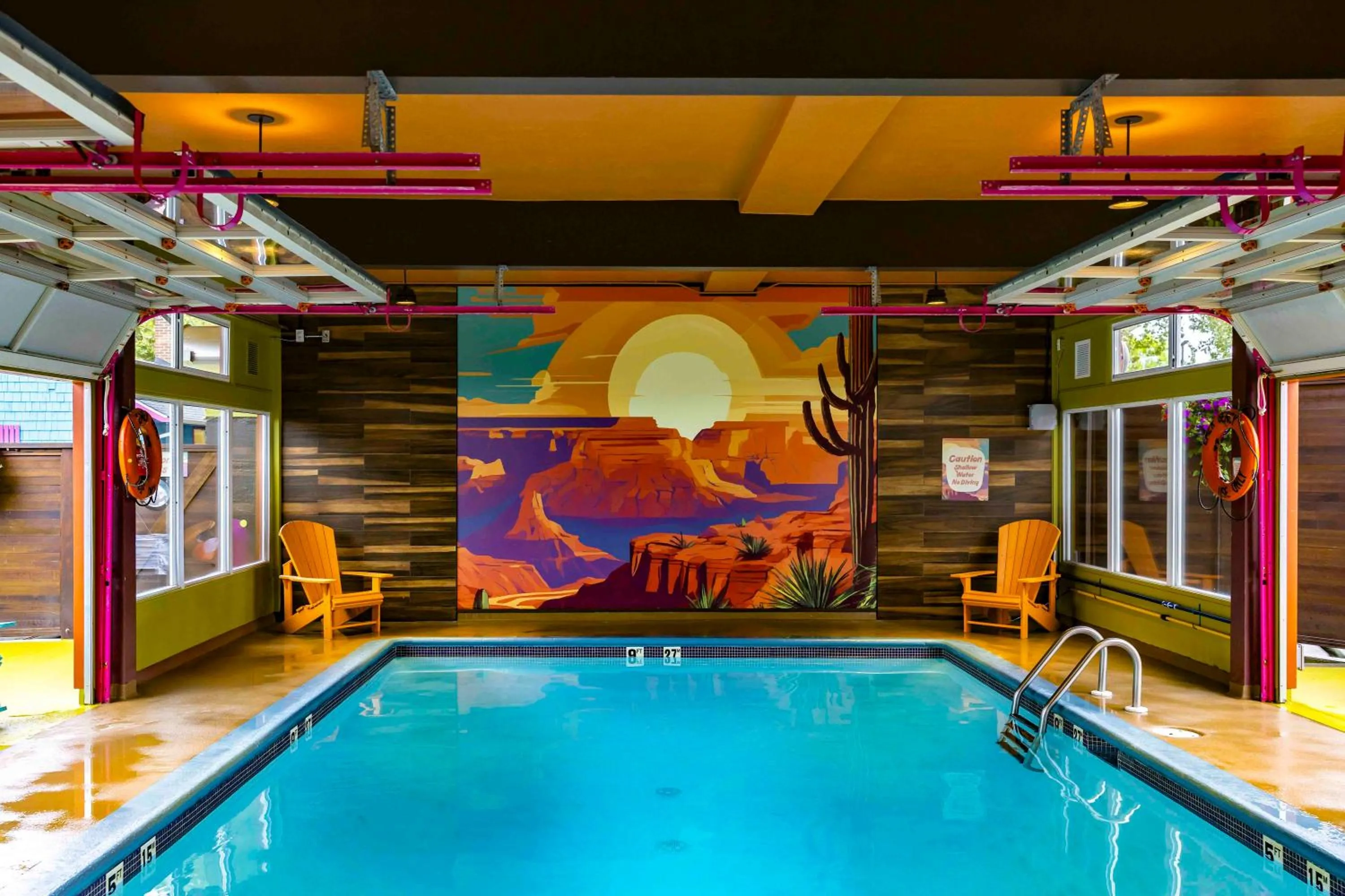 Swimming pool in Hotel Zed Victoria