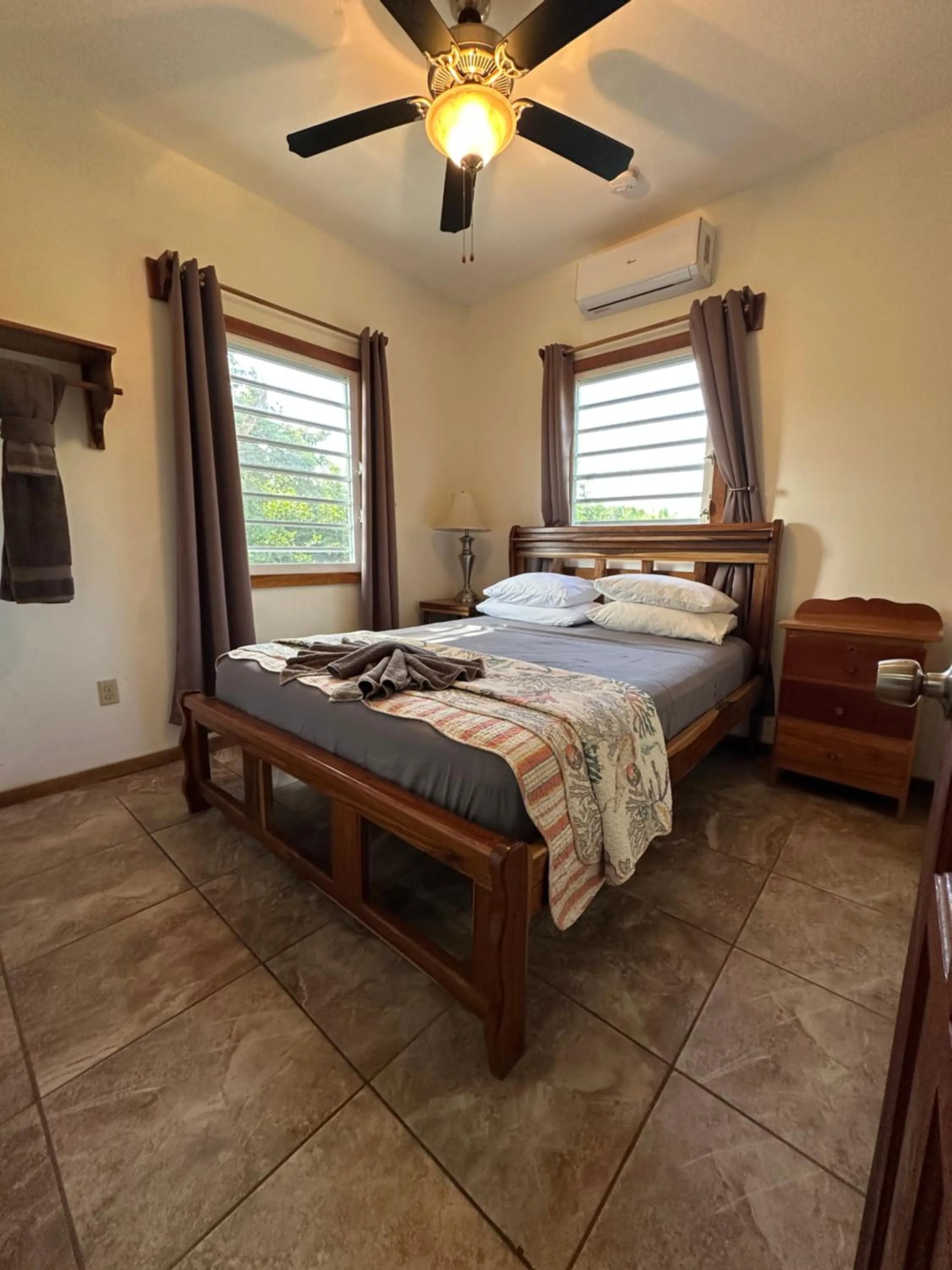 Bedroom, Bed in All Seasons Belize