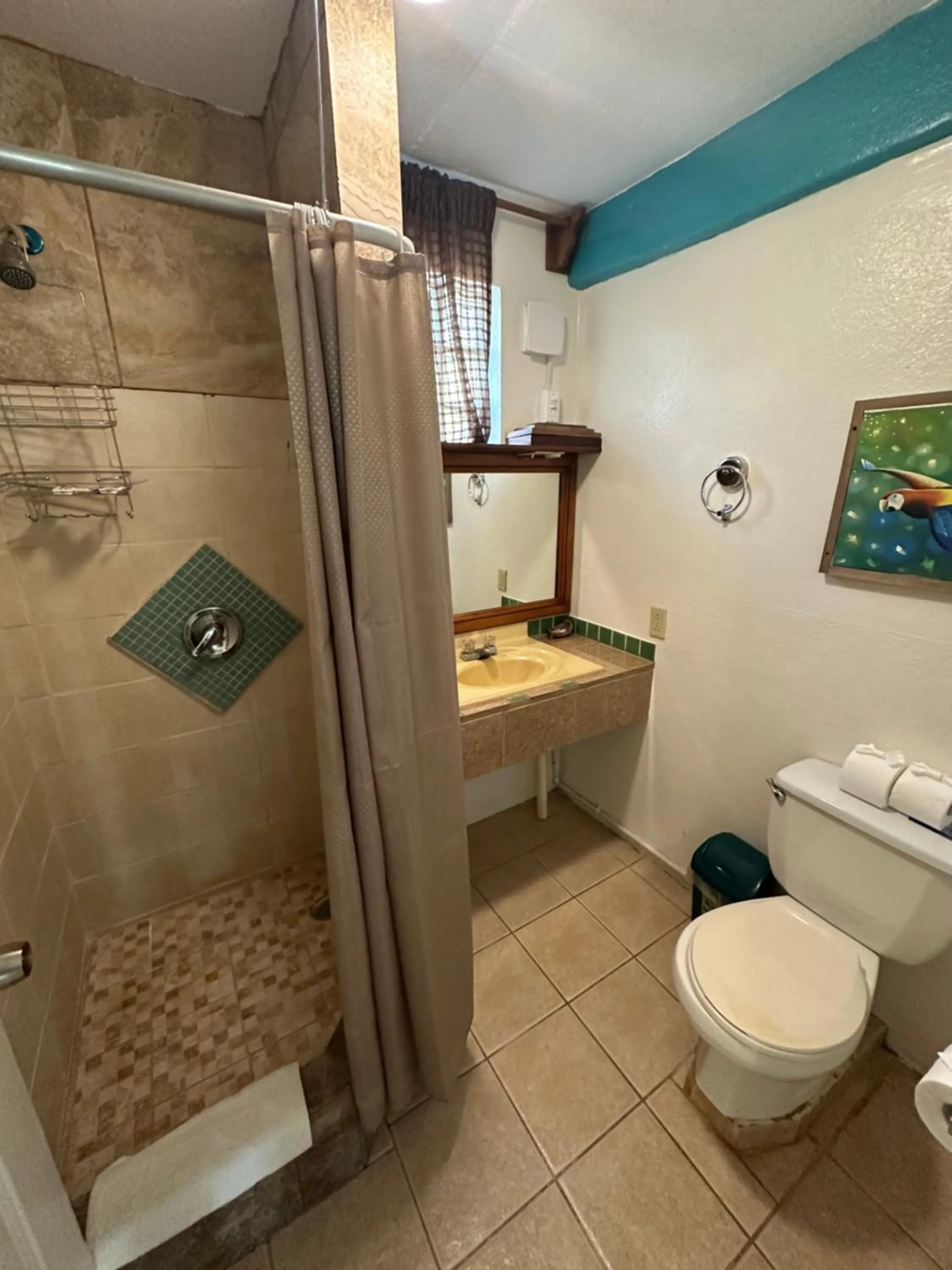 Shower in All Seasons Belize