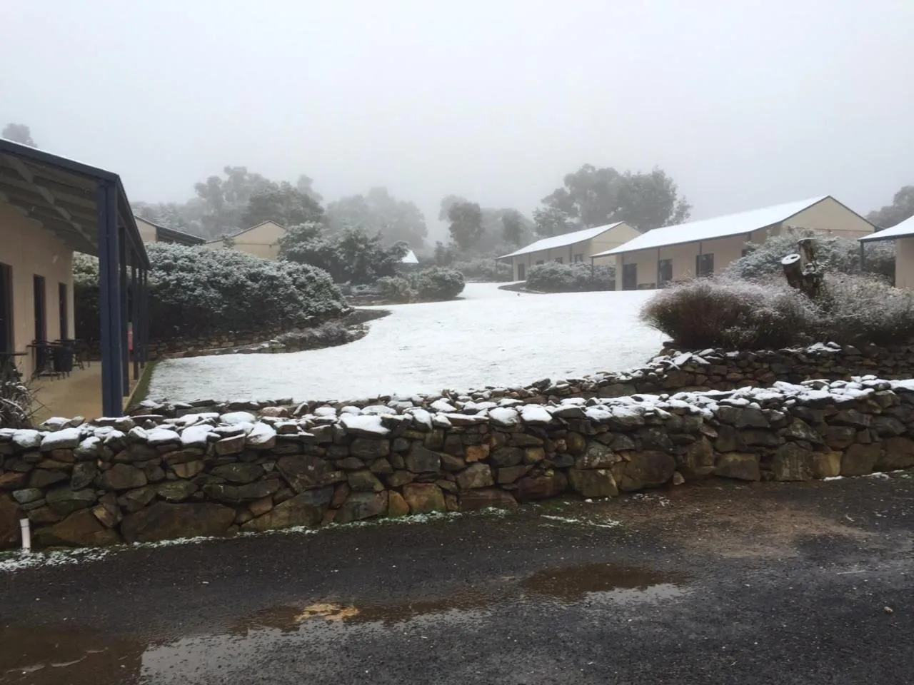 Property building in Hill End Lodge