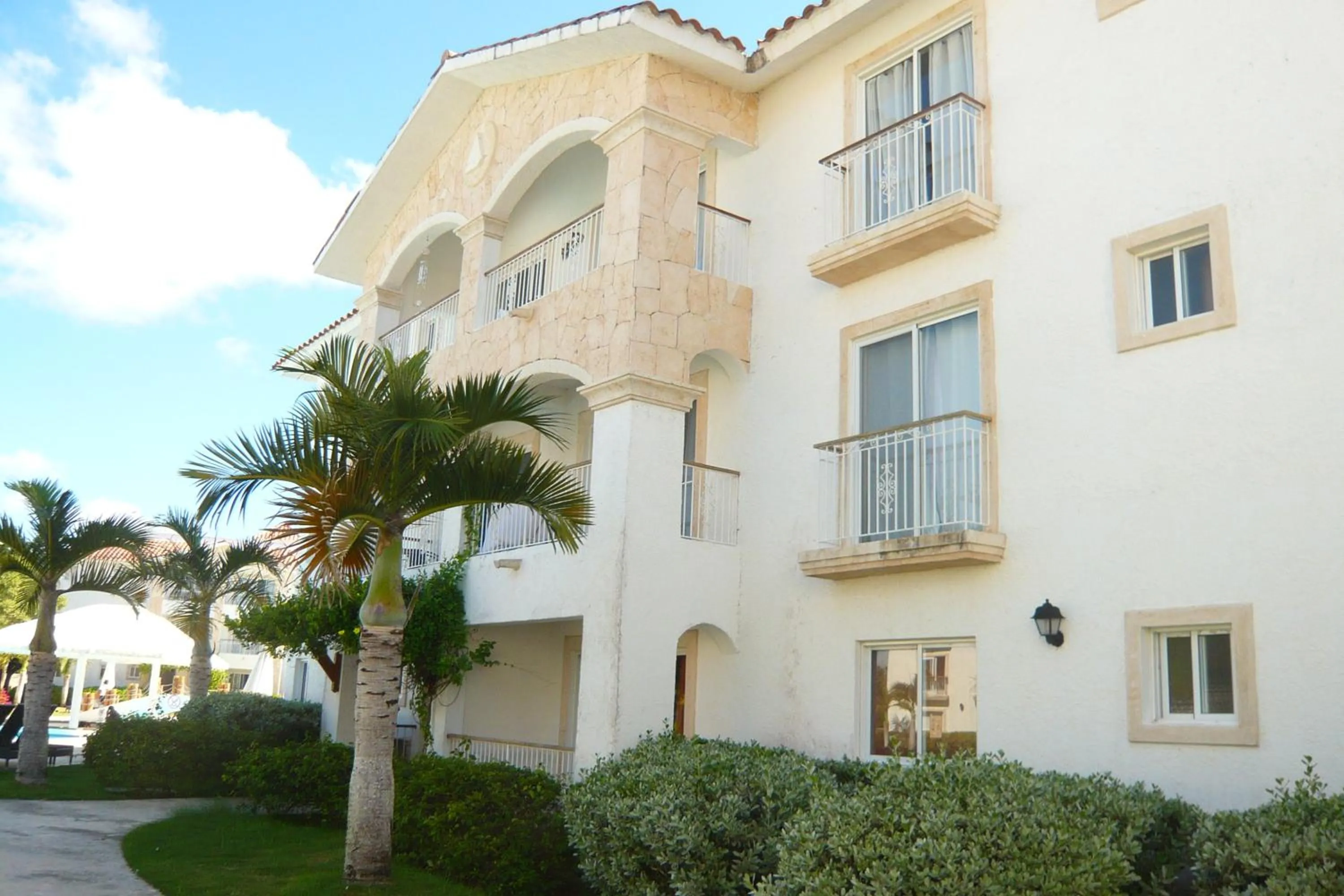 Cadaques Caribe Boulevard Dominicus Americanus Carretera a Bayahibe Vel 206