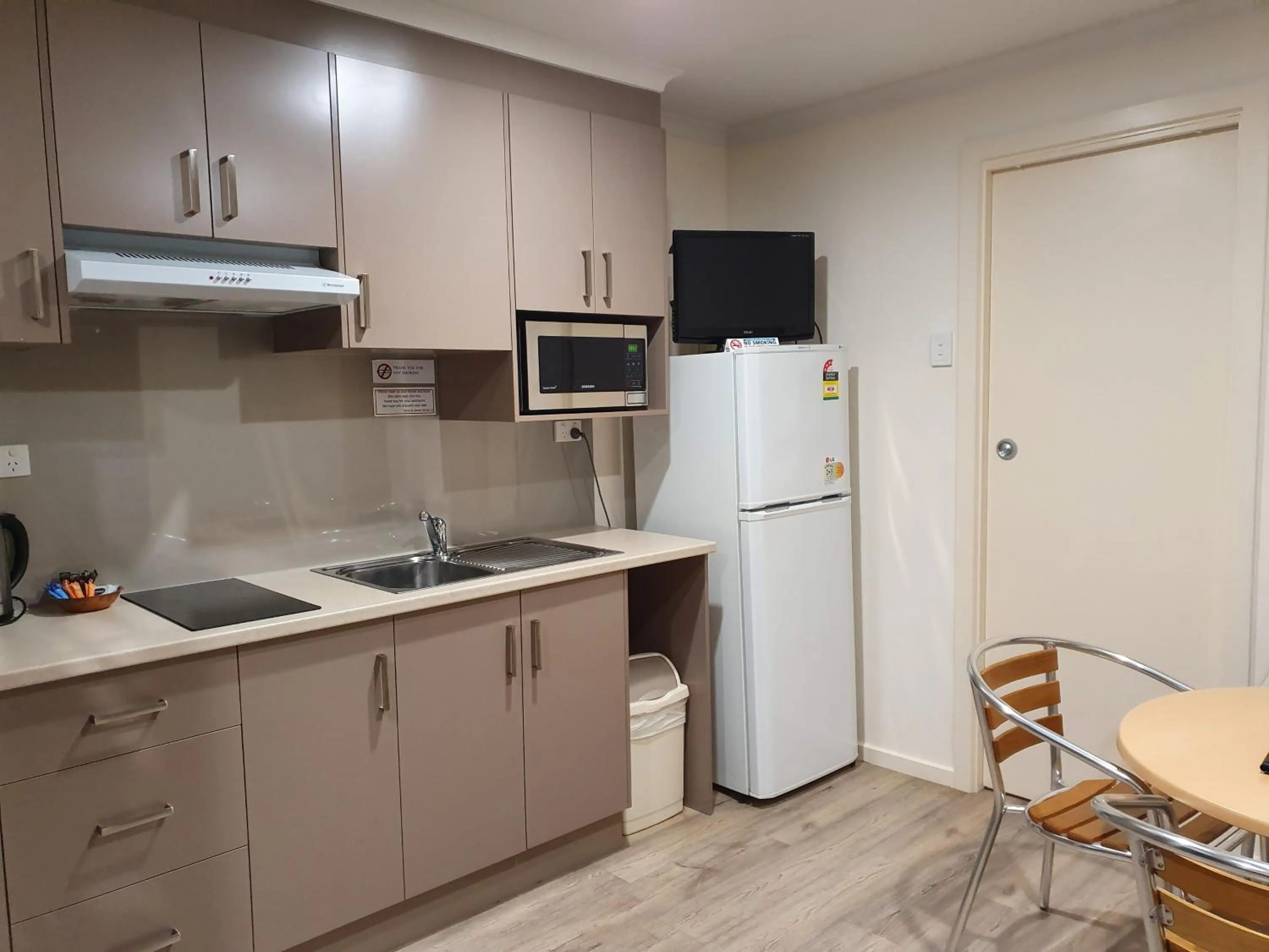 Kitchen or kitchenette in Paringa Caravan Park