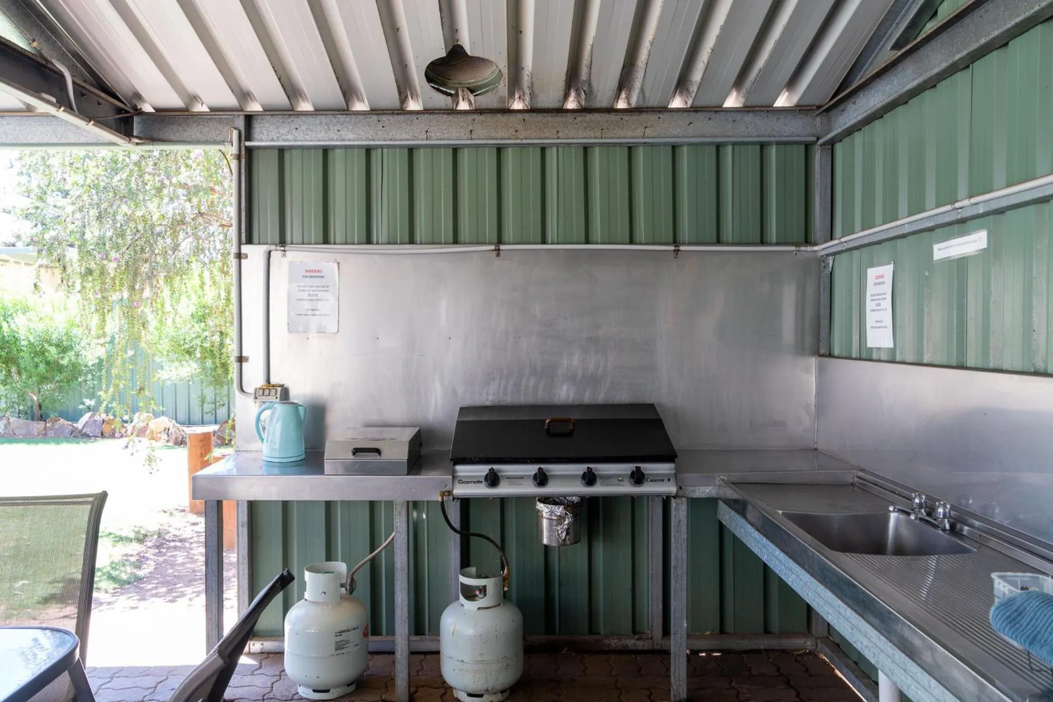 BBQ facilities in Paringa Caravan Park