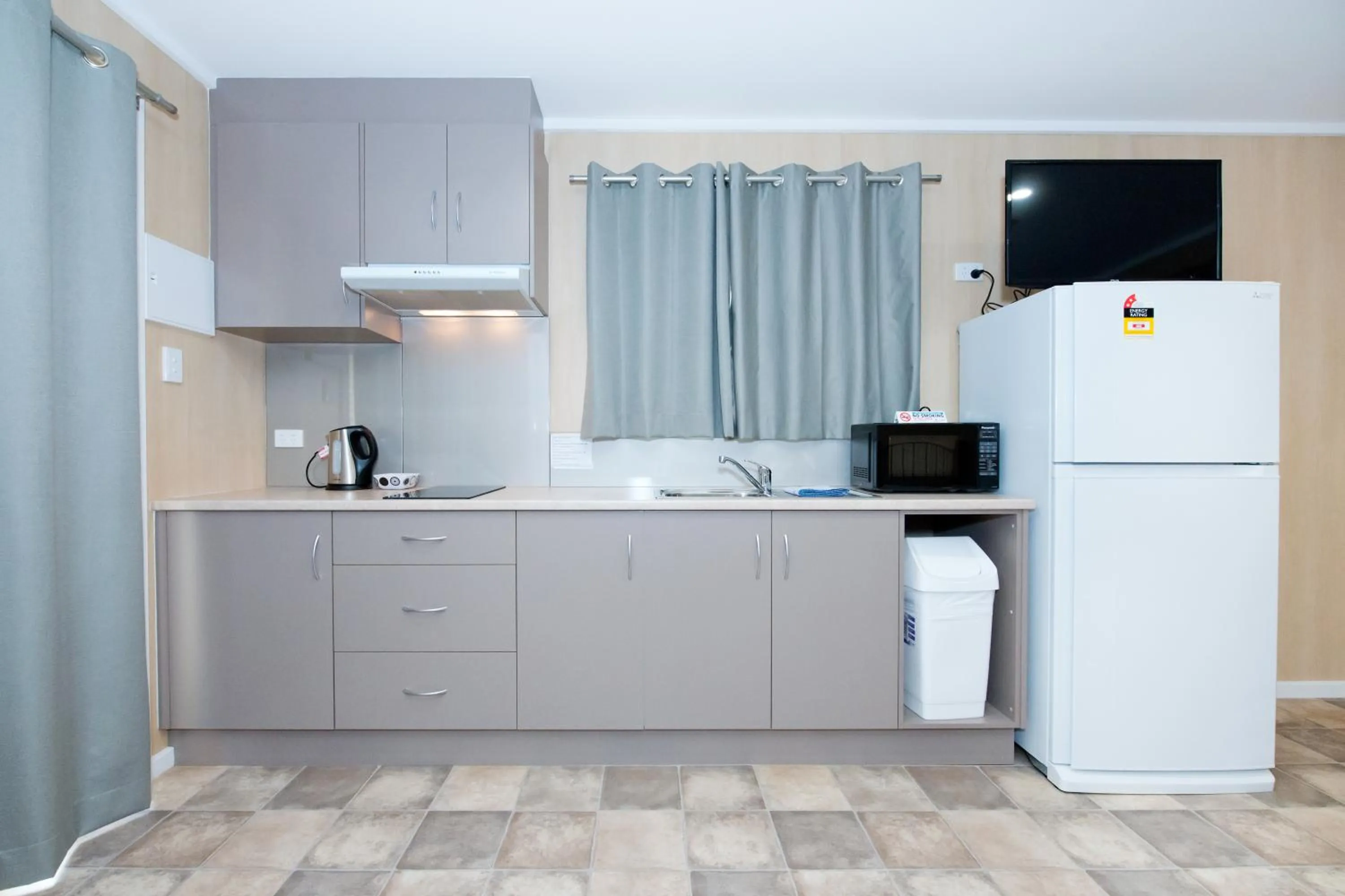 Kitchen or kitchenette in Paringa Caravan Park