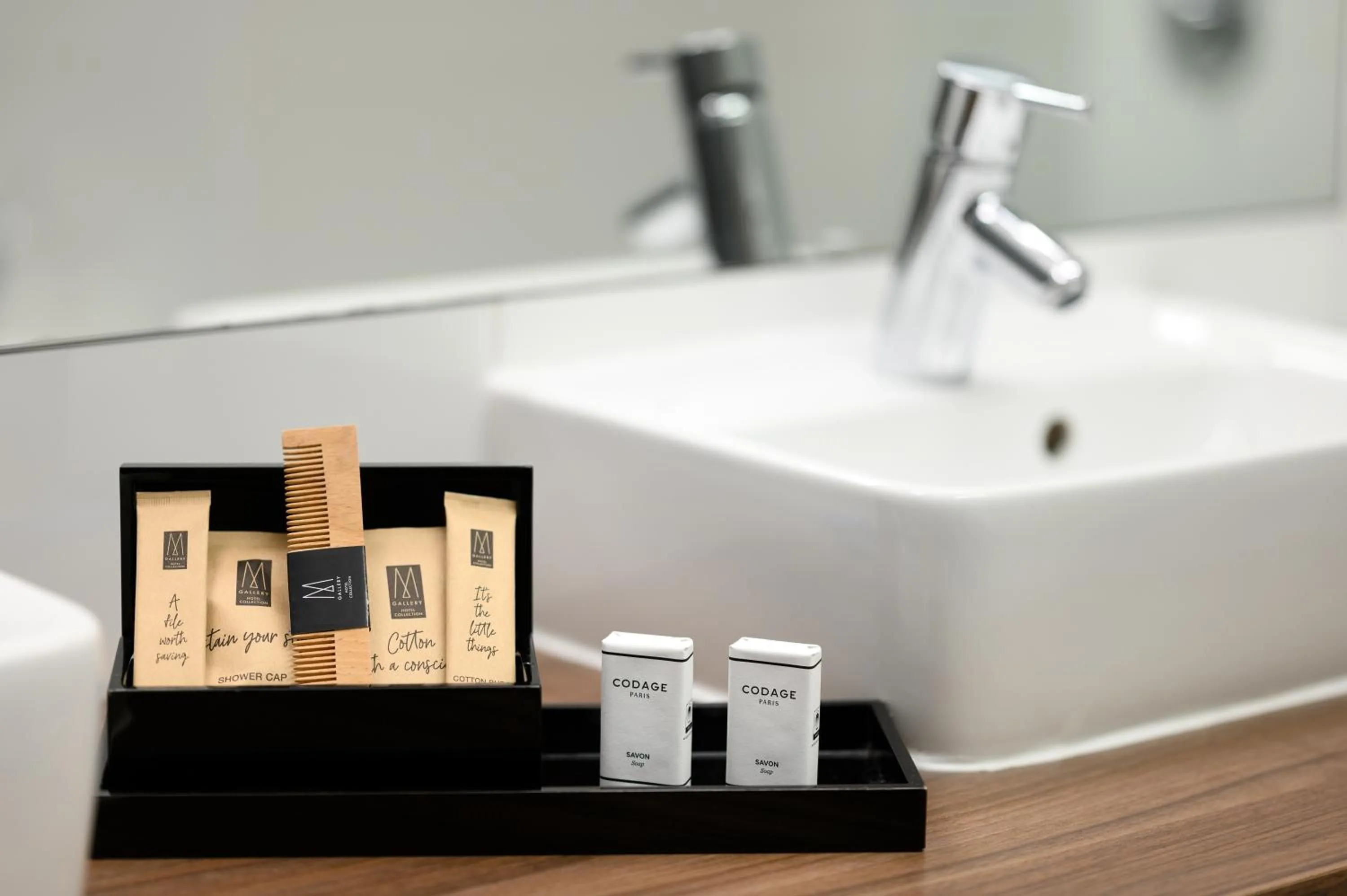 Bathroom in Nemzeti Hotel Budapest - MGallery Collection