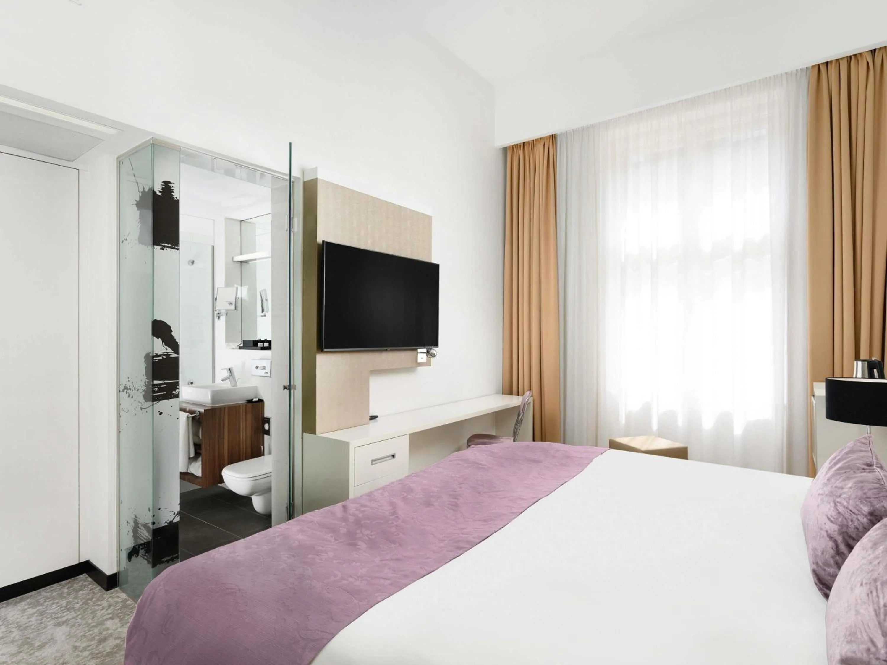 Bedroom, Bed in Nemzeti Hotel Budapest - MGallery Collection