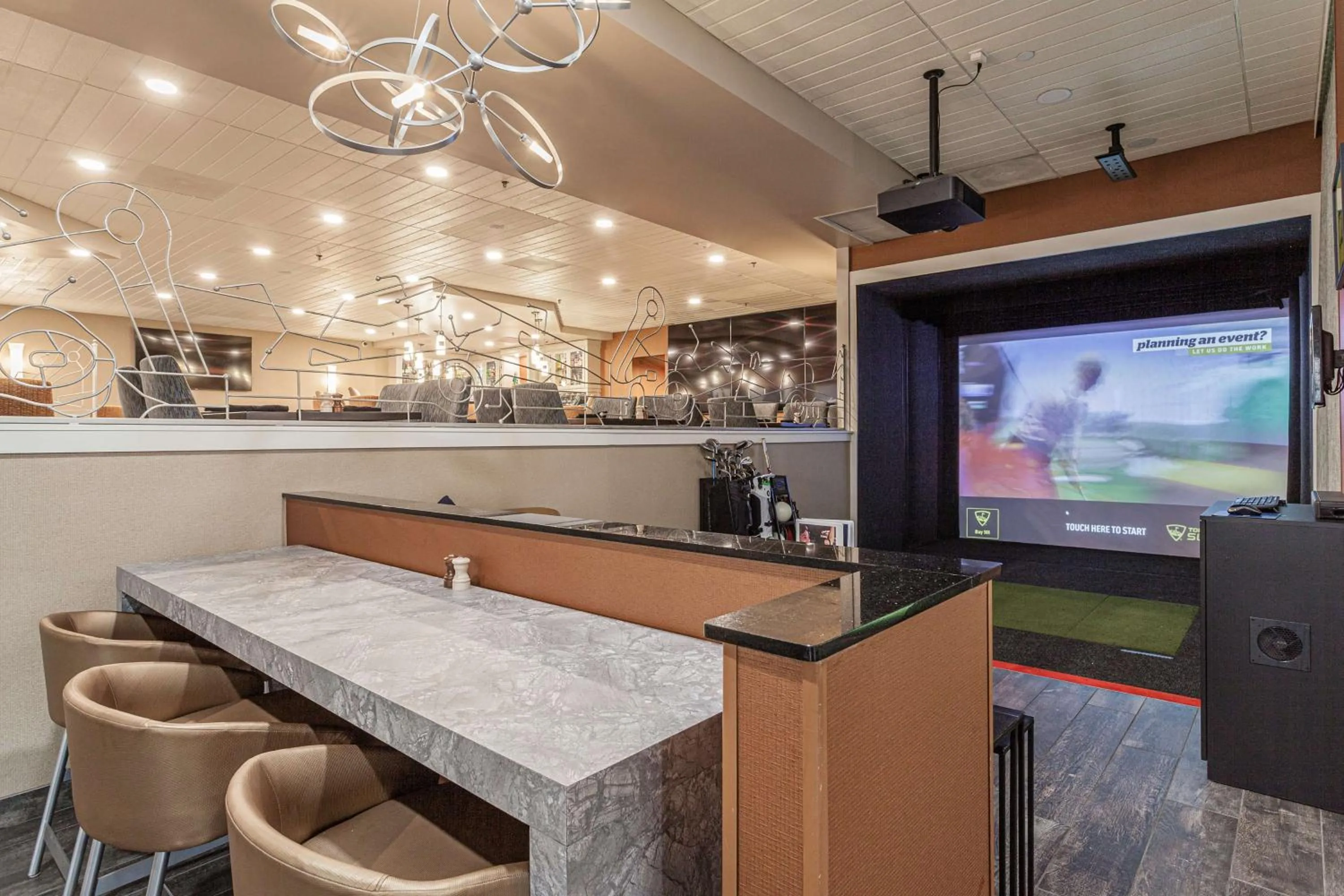 Lounge or bar in DoubleTree by Hilton Memphis