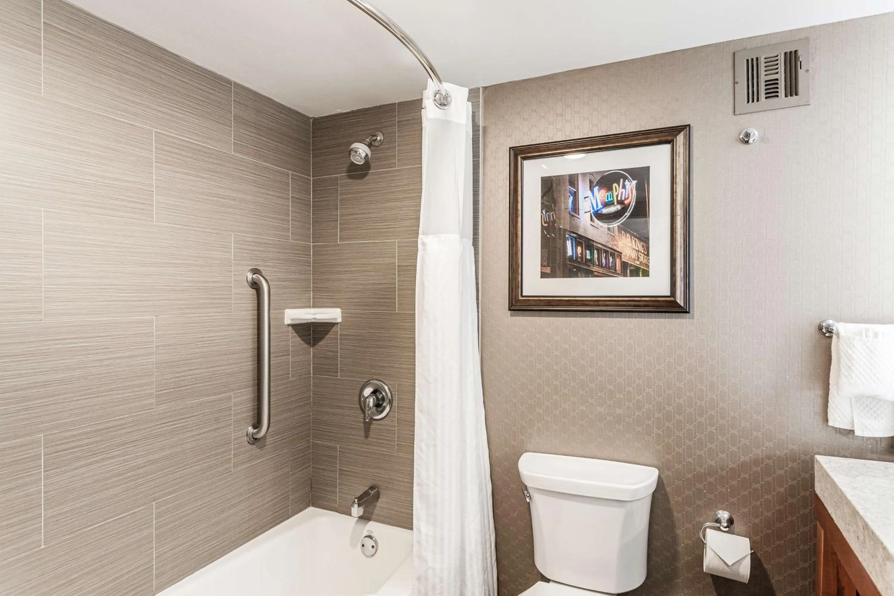 Bathroom in DoubleTree by Hilton Memphis