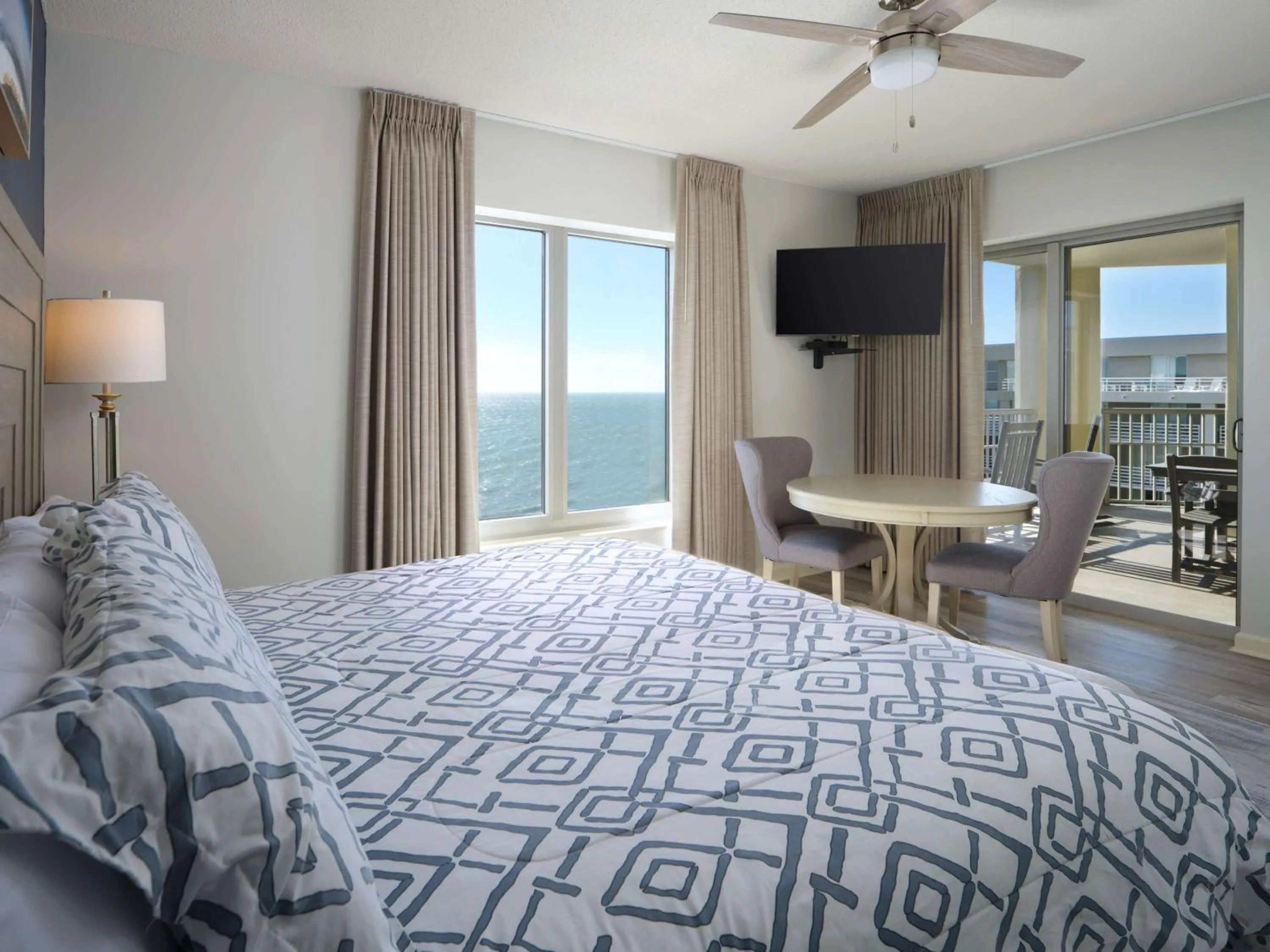 View (from property/room), Bed in Royale Palms Condominiums