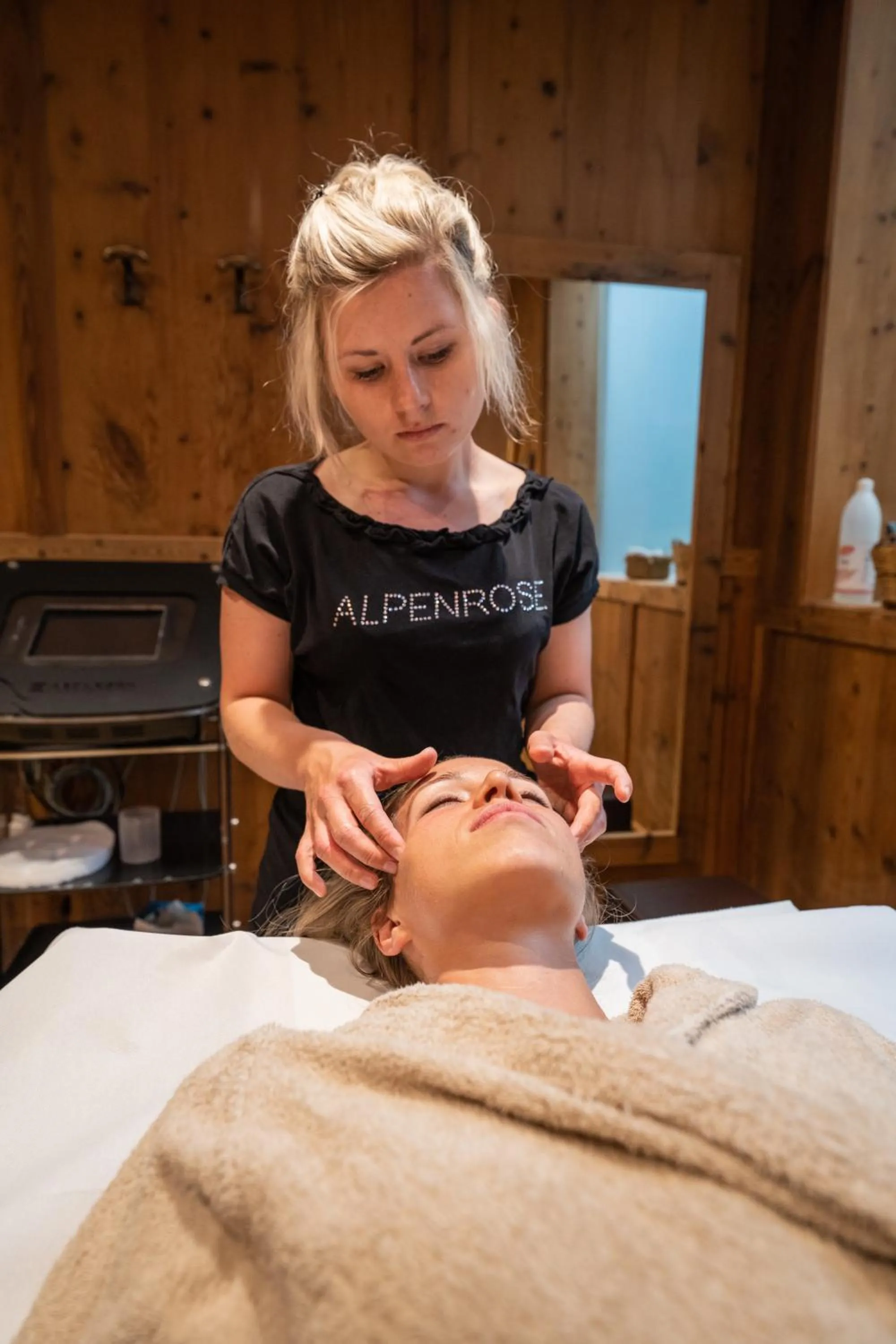 Massage in Hotel Alpenrose Wellness
