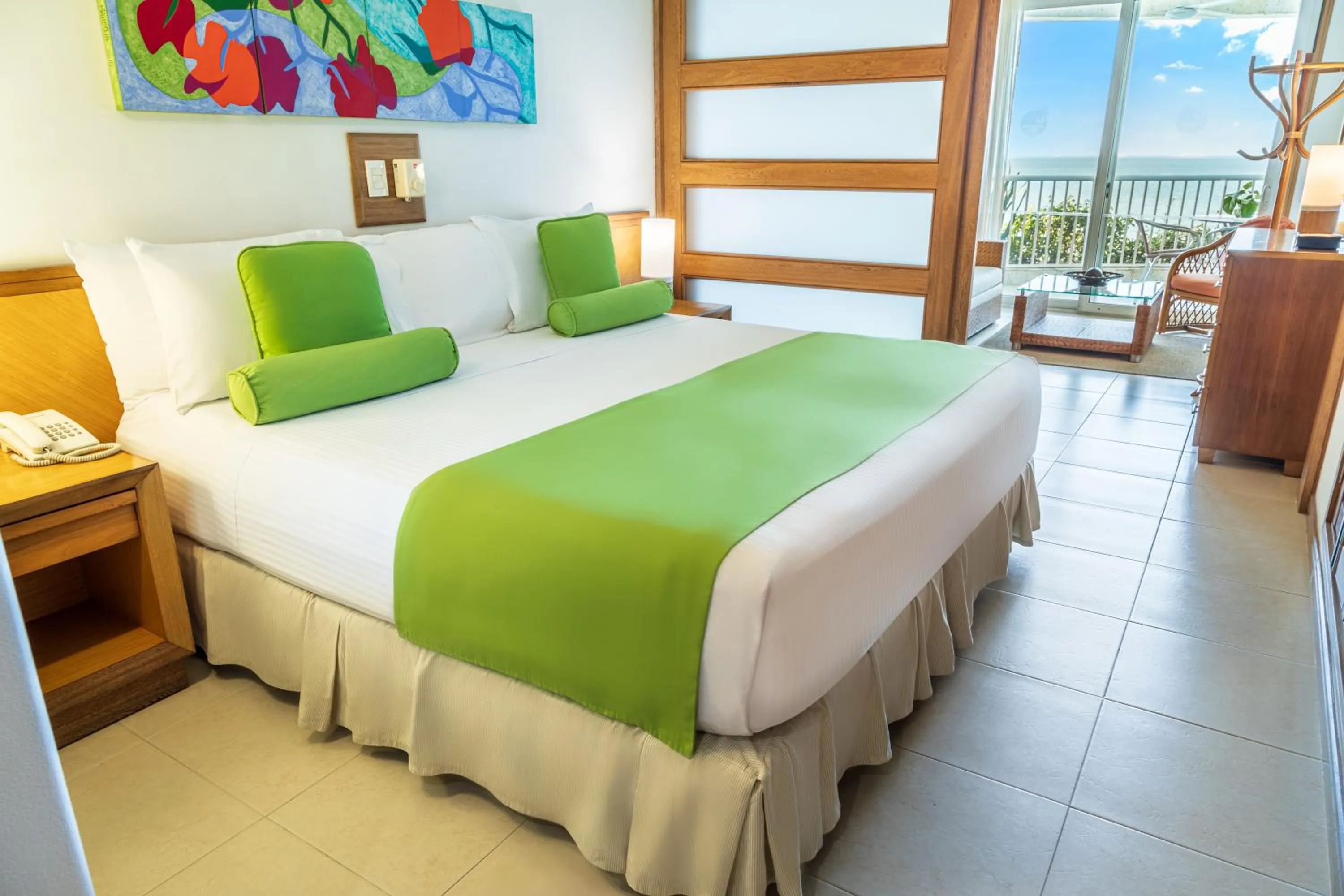 Bed in Hotel Irotama del Mar