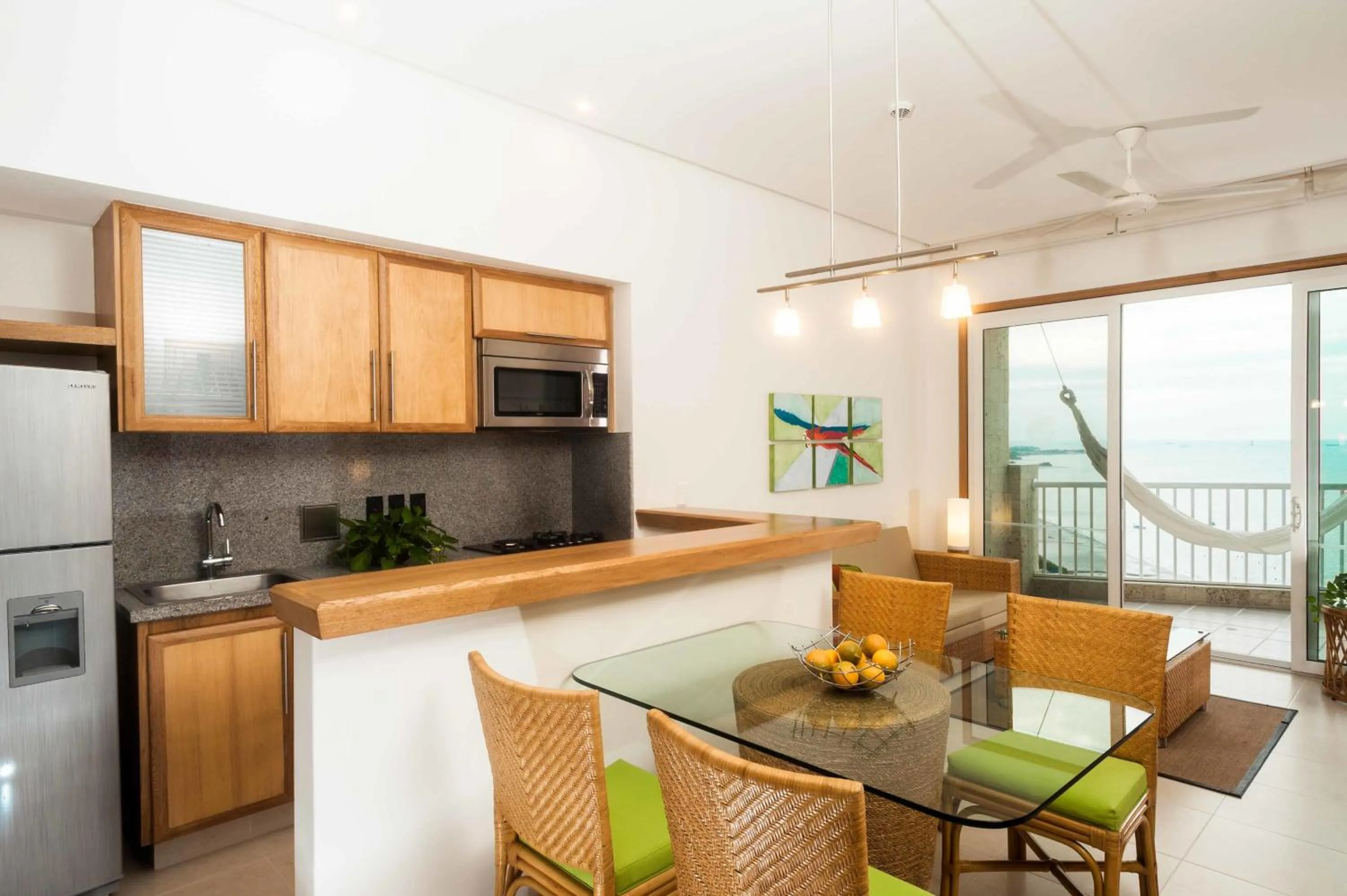 Day in Hotel Irotama del Mar