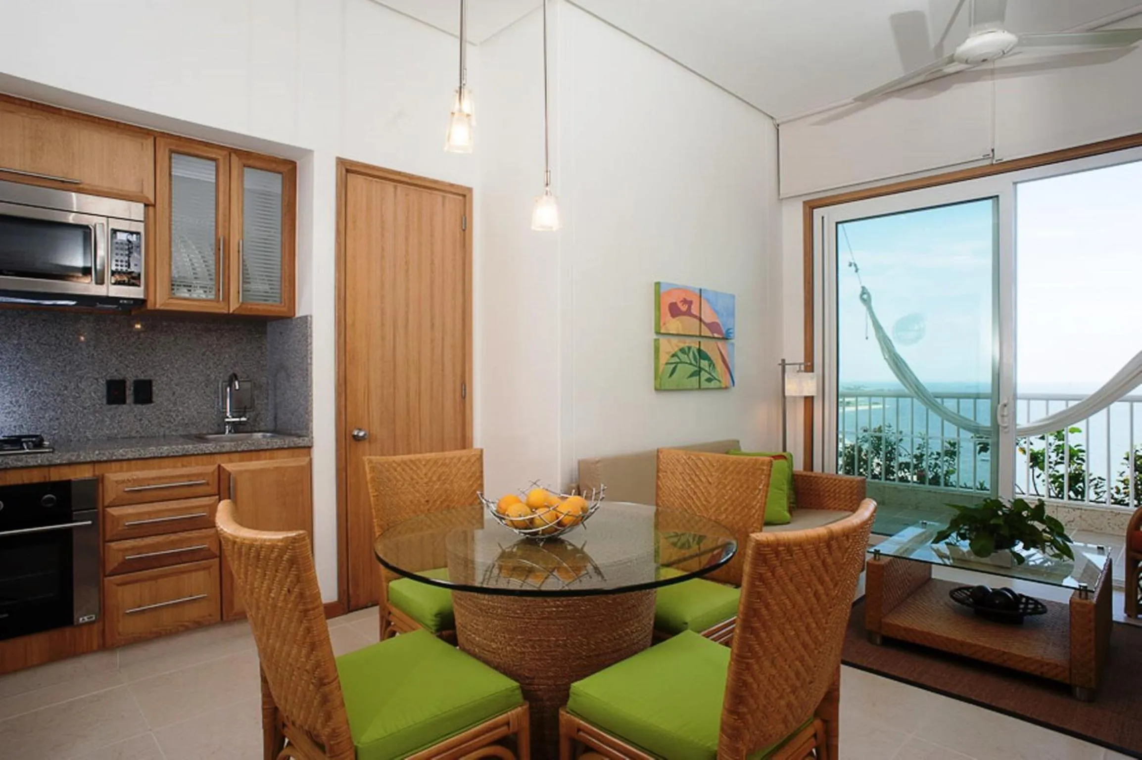 Day in Hotel Irotama del Mar