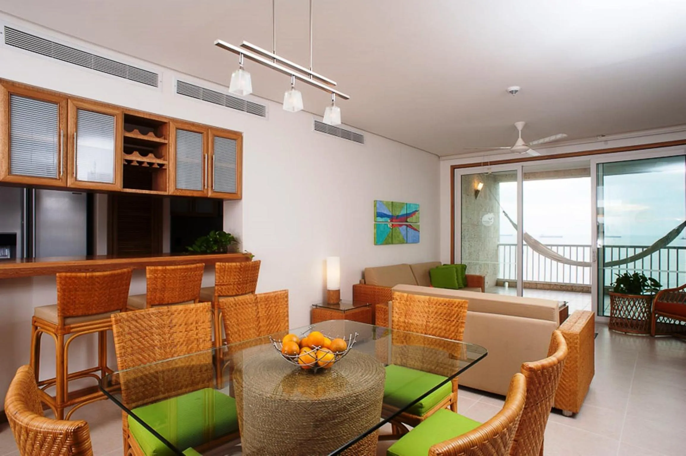 Day in Hotel Irotama del Mar