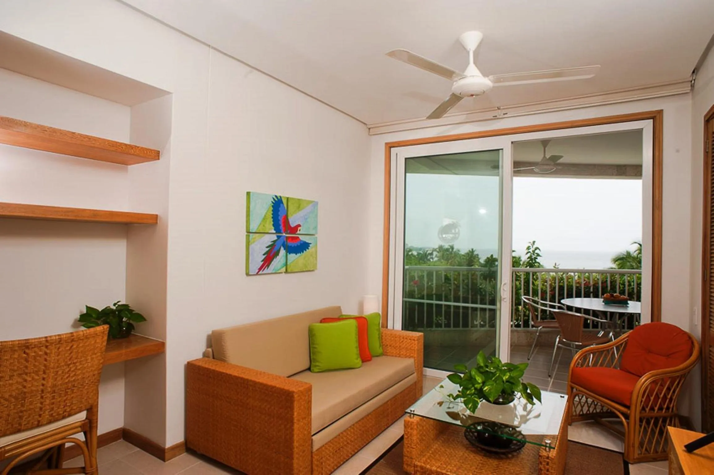 Day in Hotel Irotama del Mar