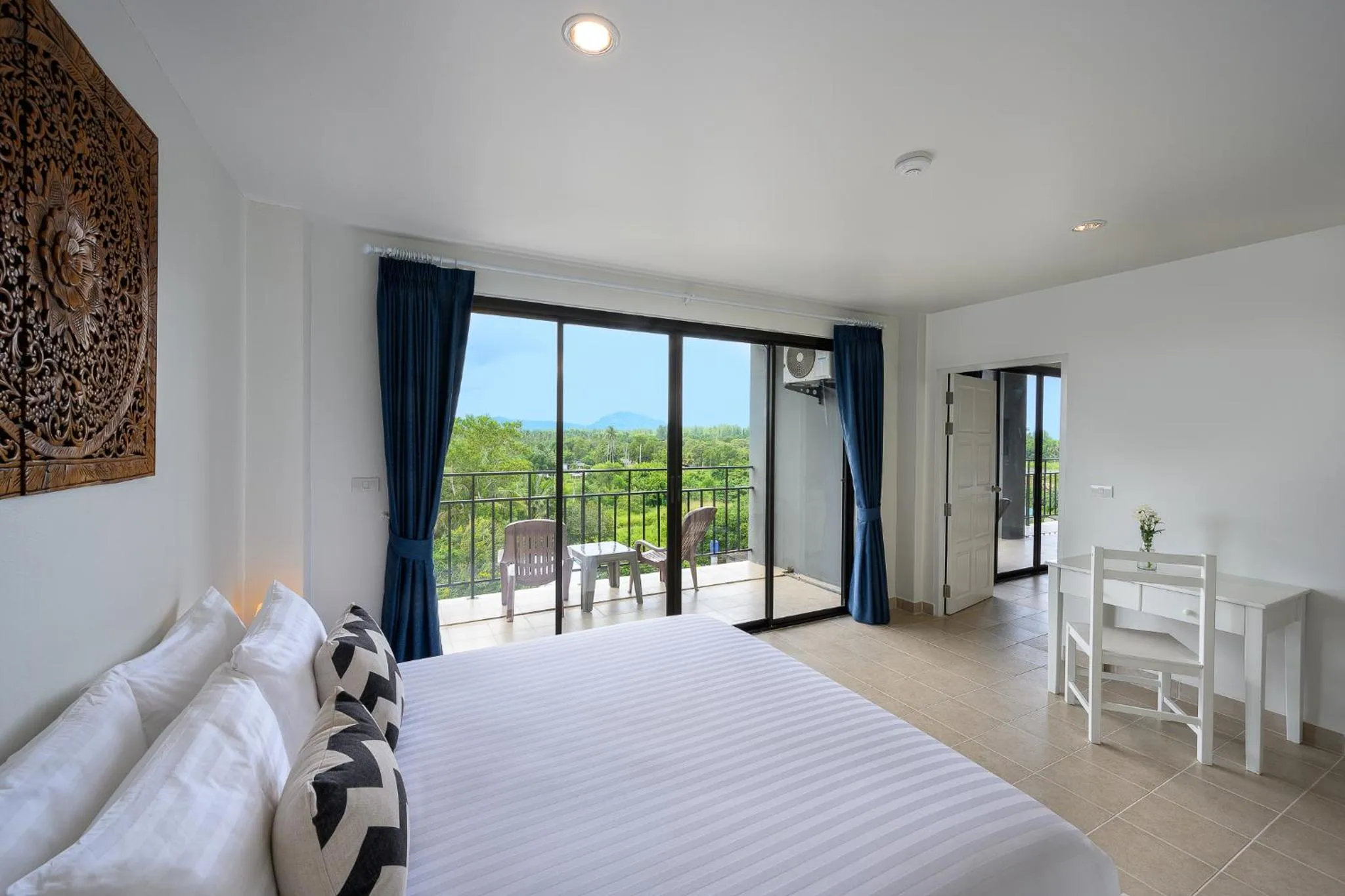 Balcony/Terrace, Bed in Maikhao Hotel, Phuket