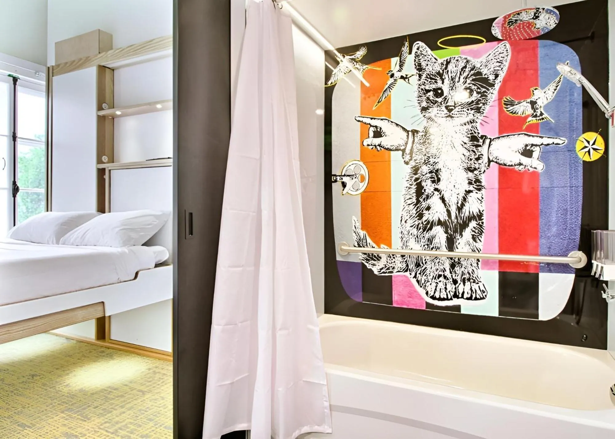 Decorative detail, Bed in Hotel AtypiQ