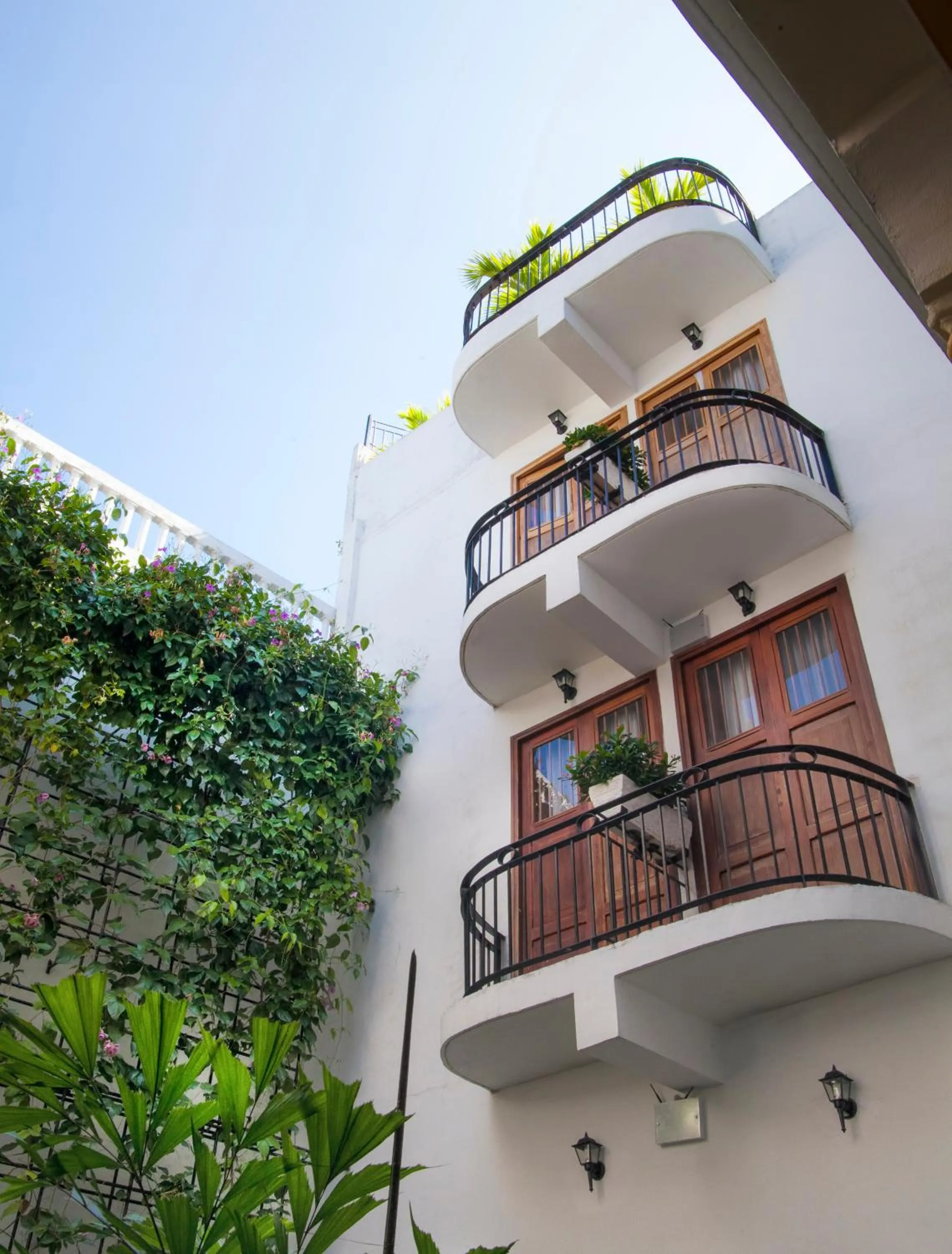 Property building in Hotel Monterrey