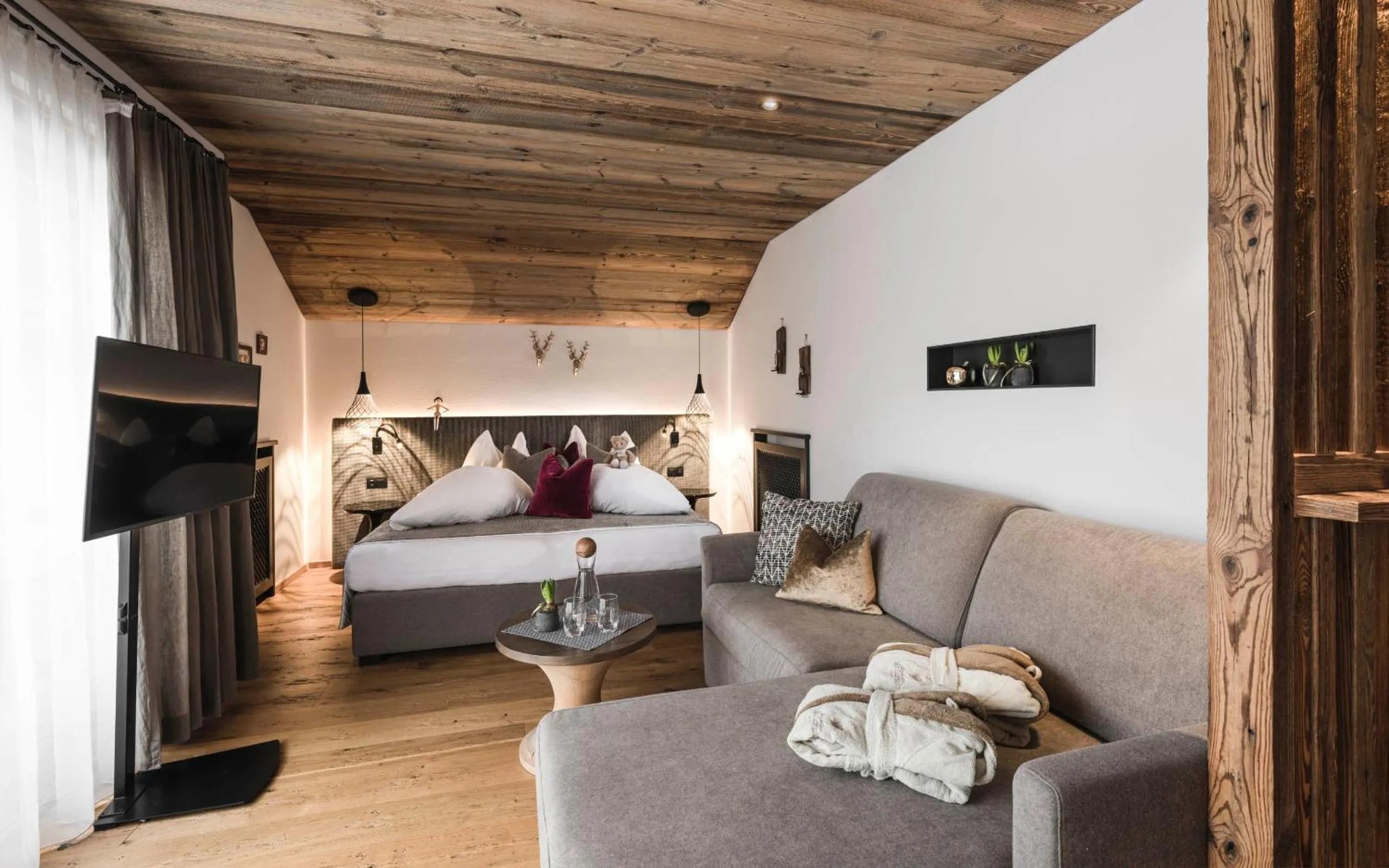 Bed in Alpine Boutique Villa Gabriela - Adults Only