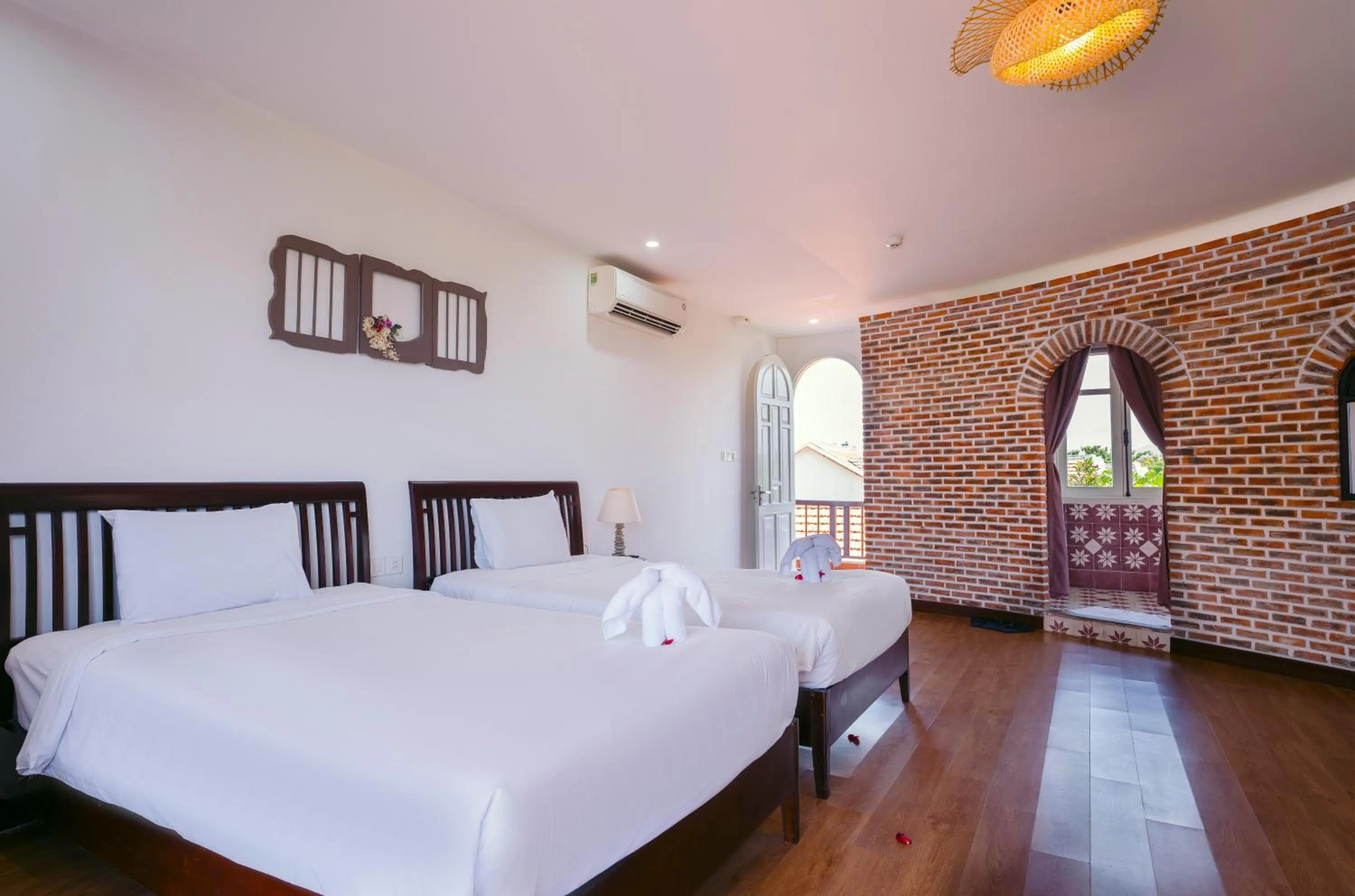 Bed in Ancient Garden Boutique Hoi An