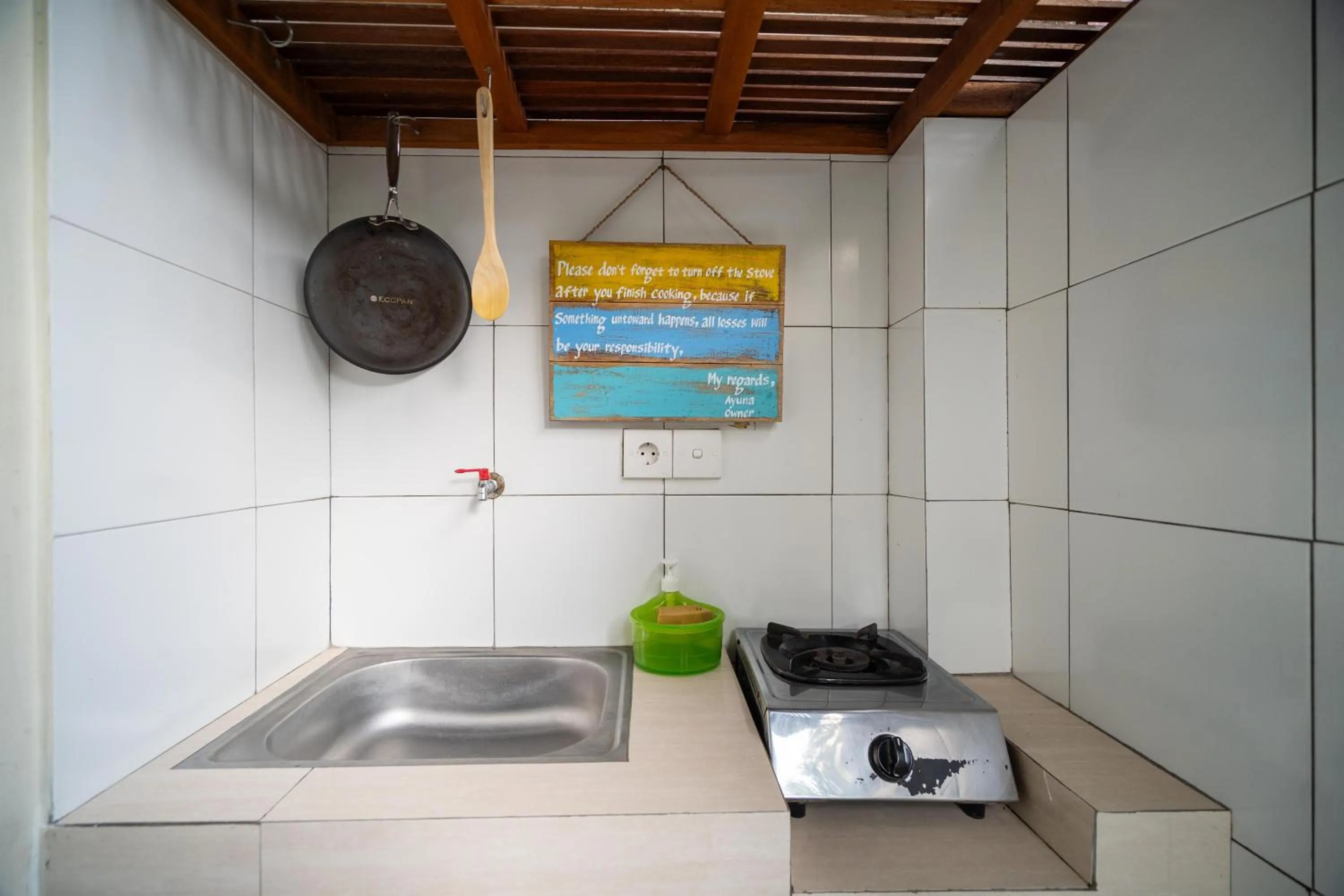 Kitchen or kitchenette in Taluh Bebek Ubud Private Villas