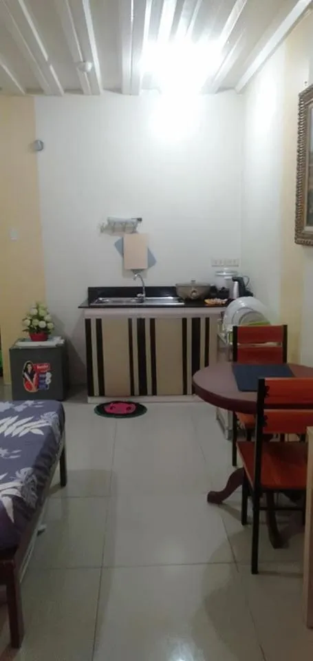 EKONUMI ROOMS at Moonwalk Paranaque