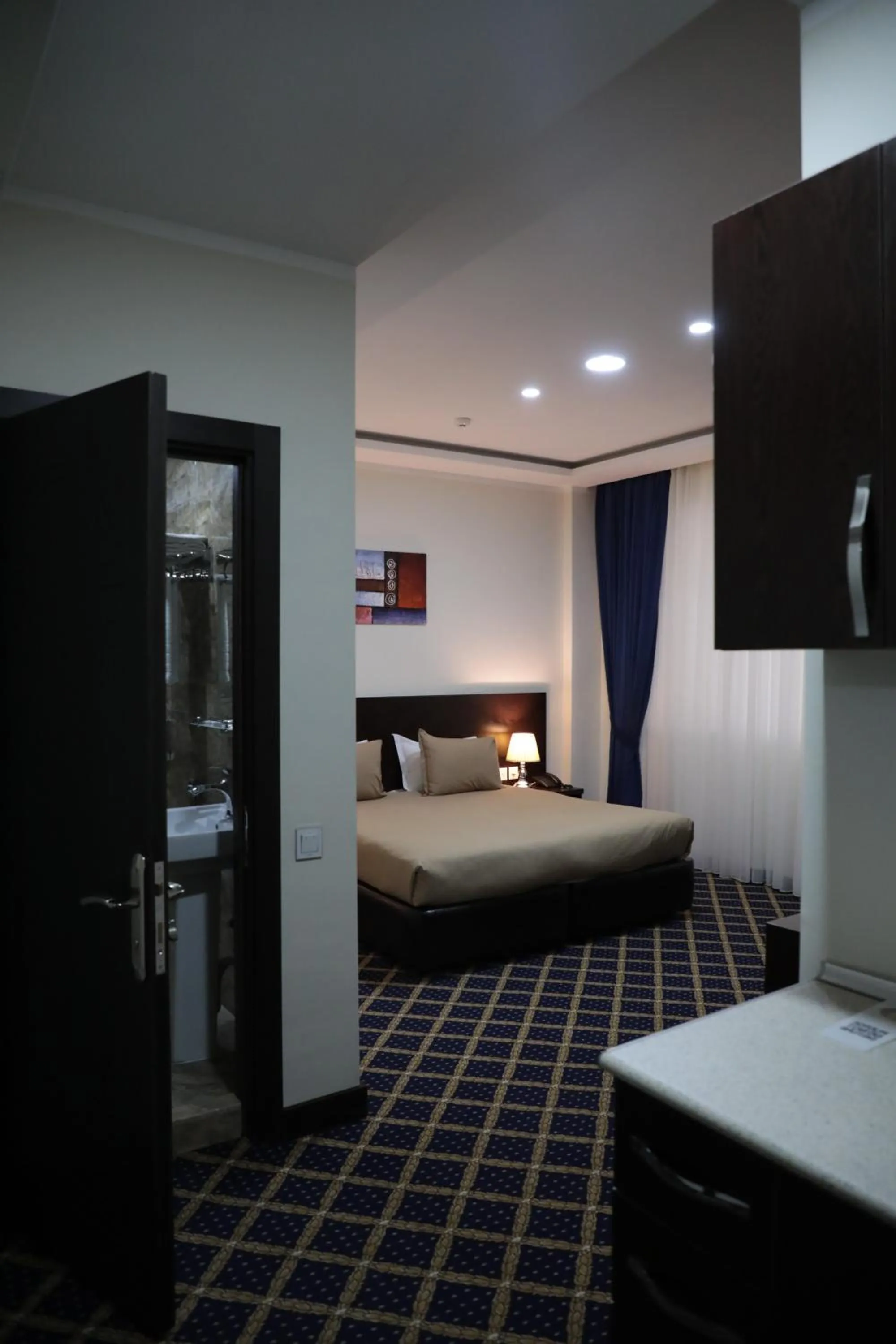 Kristal Hotel
