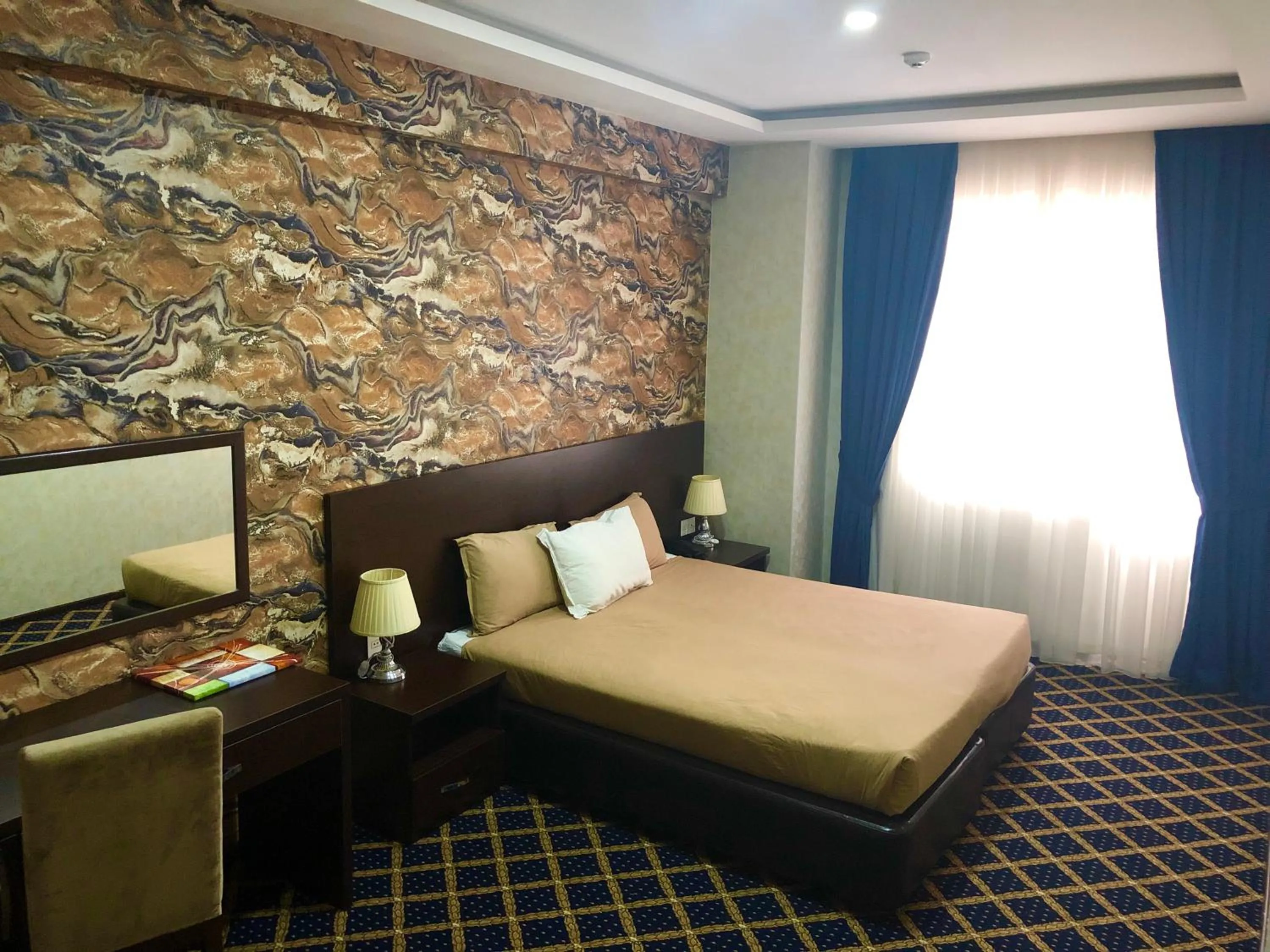 Kristal Hotel