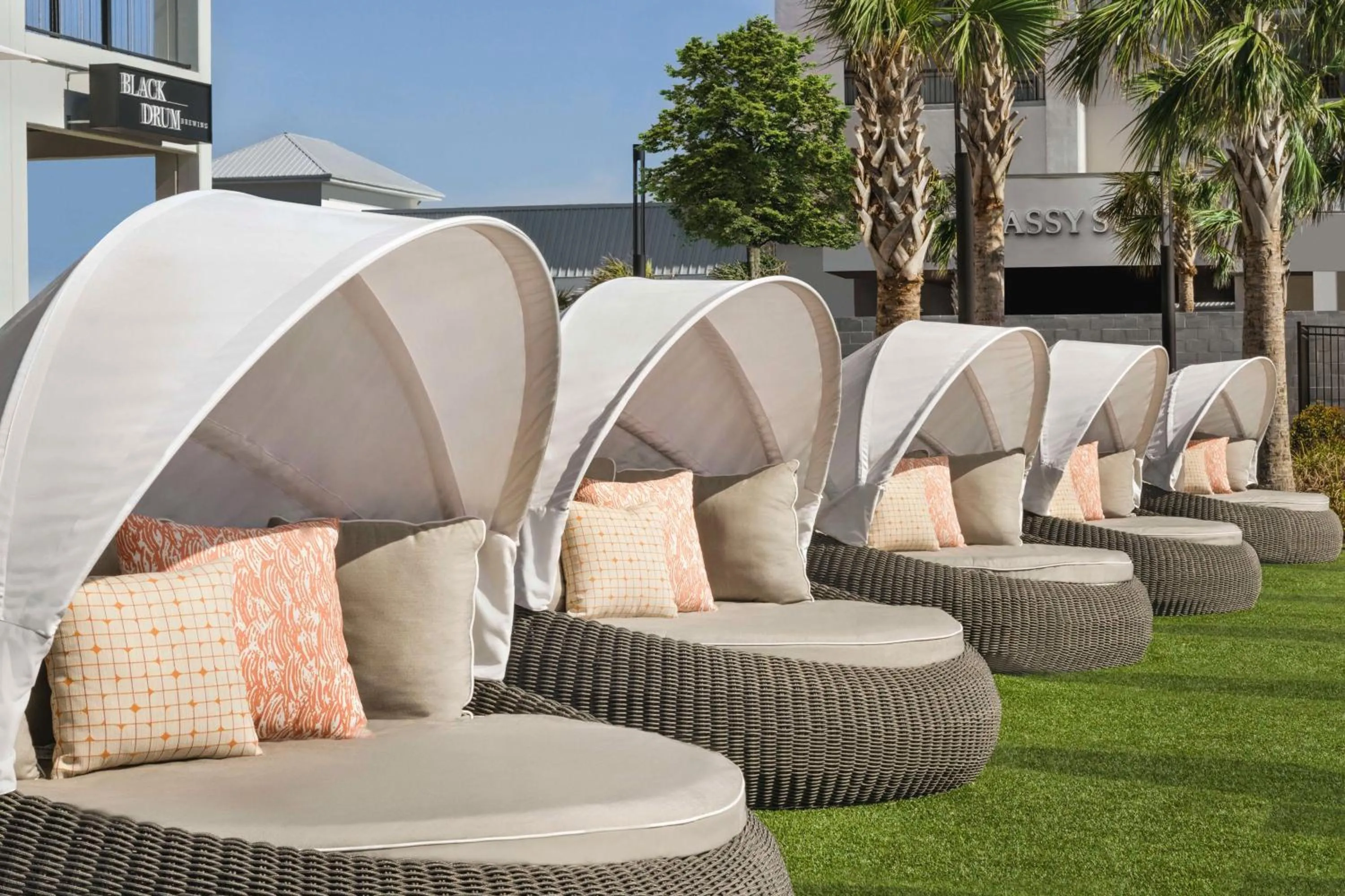 Garden in Embassy Suites by Hilton Myrtle Beach Oceanfront Resort