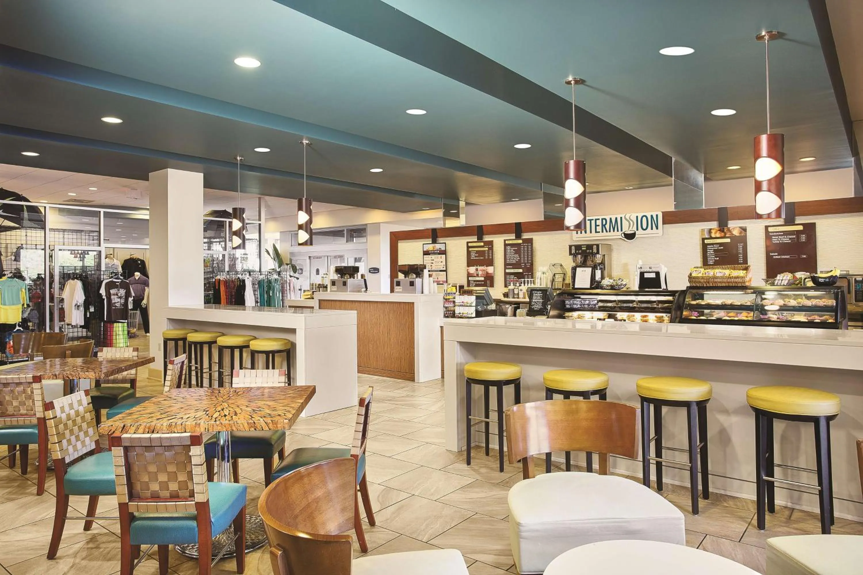 Lobby or reception in Embassy Suites by Hilton Myrtle Beach Oceanfront Resort