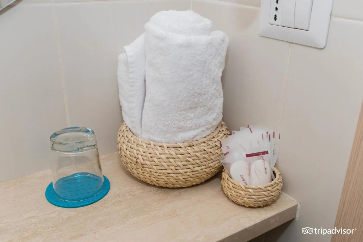Bathroom in Ara Pacis Inn