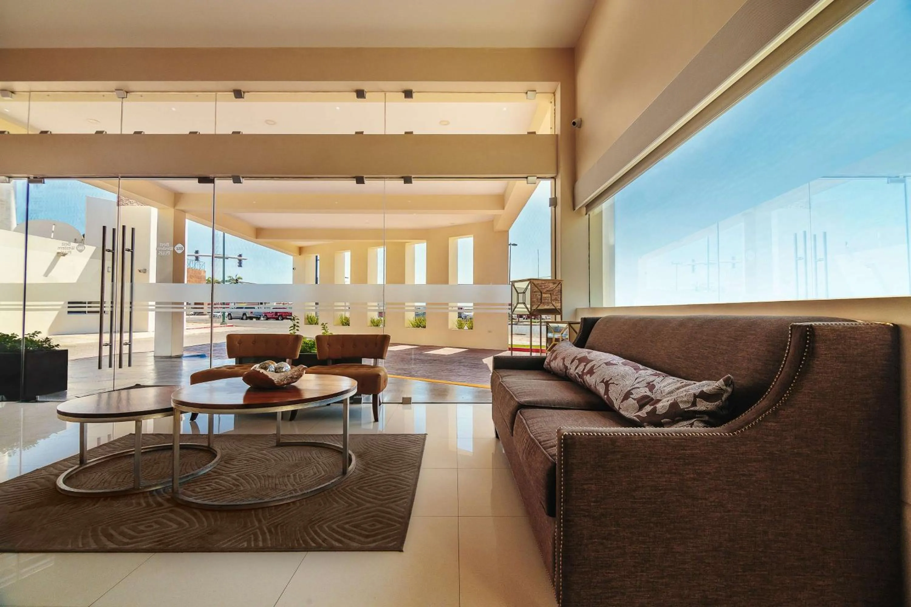 Lobby or reception in Best Western Plus San Jorge