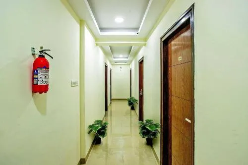 Hotel O Amster Inn