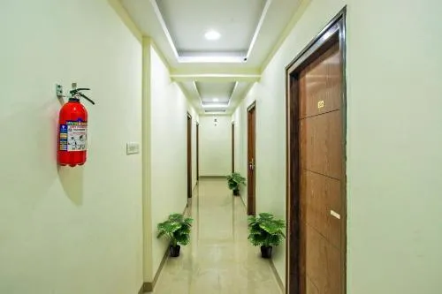 Hotel O Amster Inn
