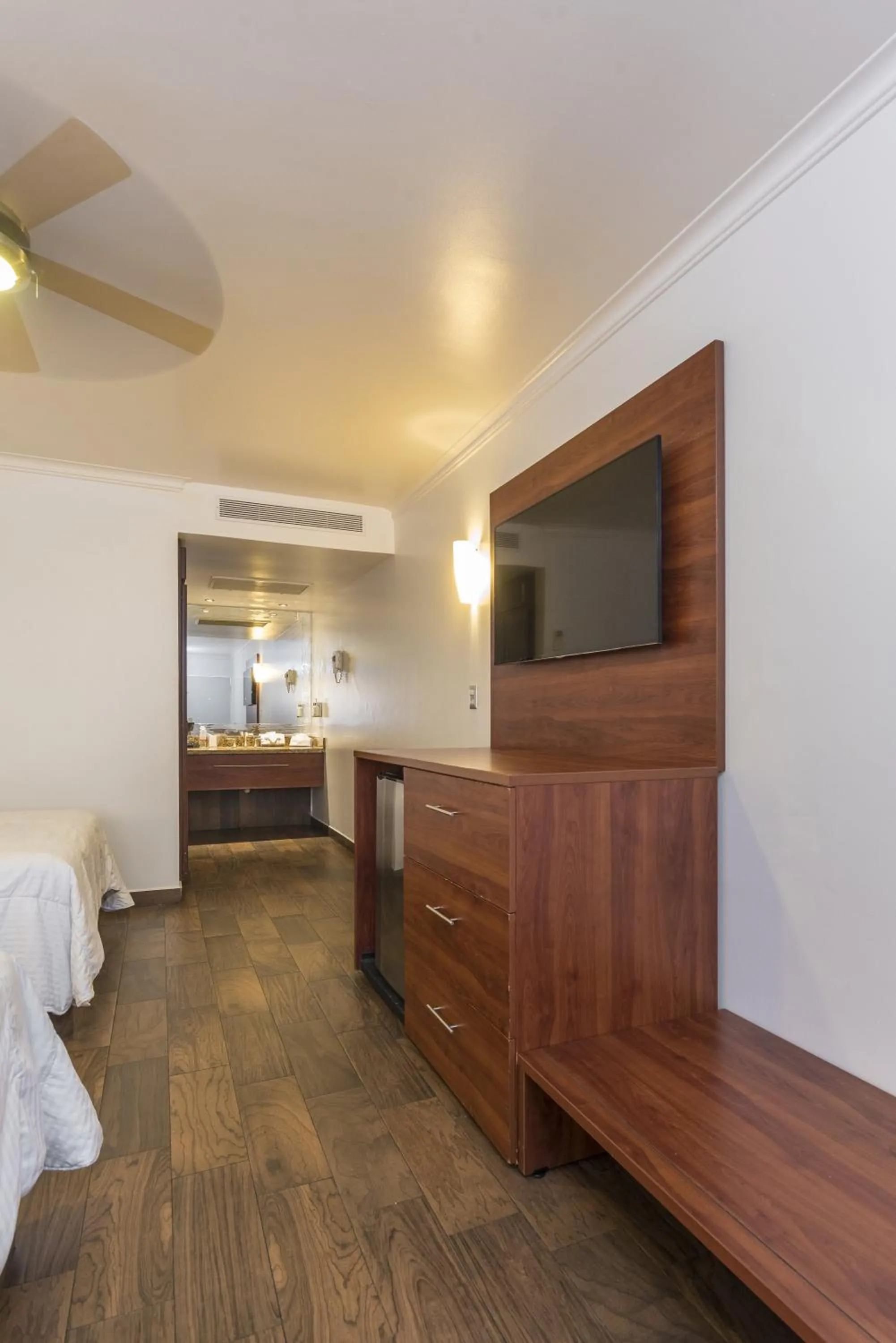 Bedroom, Bed in Hotel San Sebastian