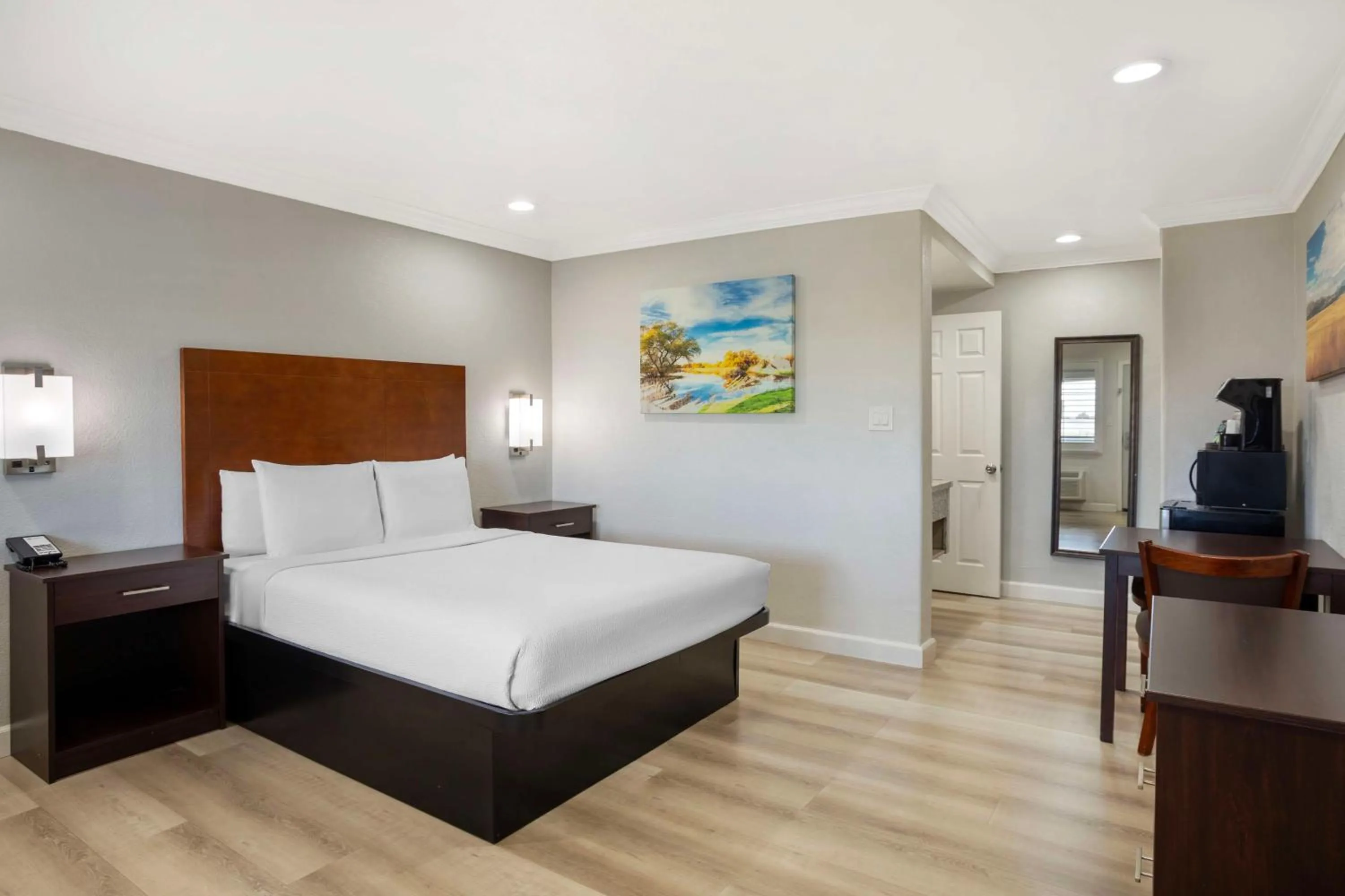 Bedroom, Bed in Best Western Inn