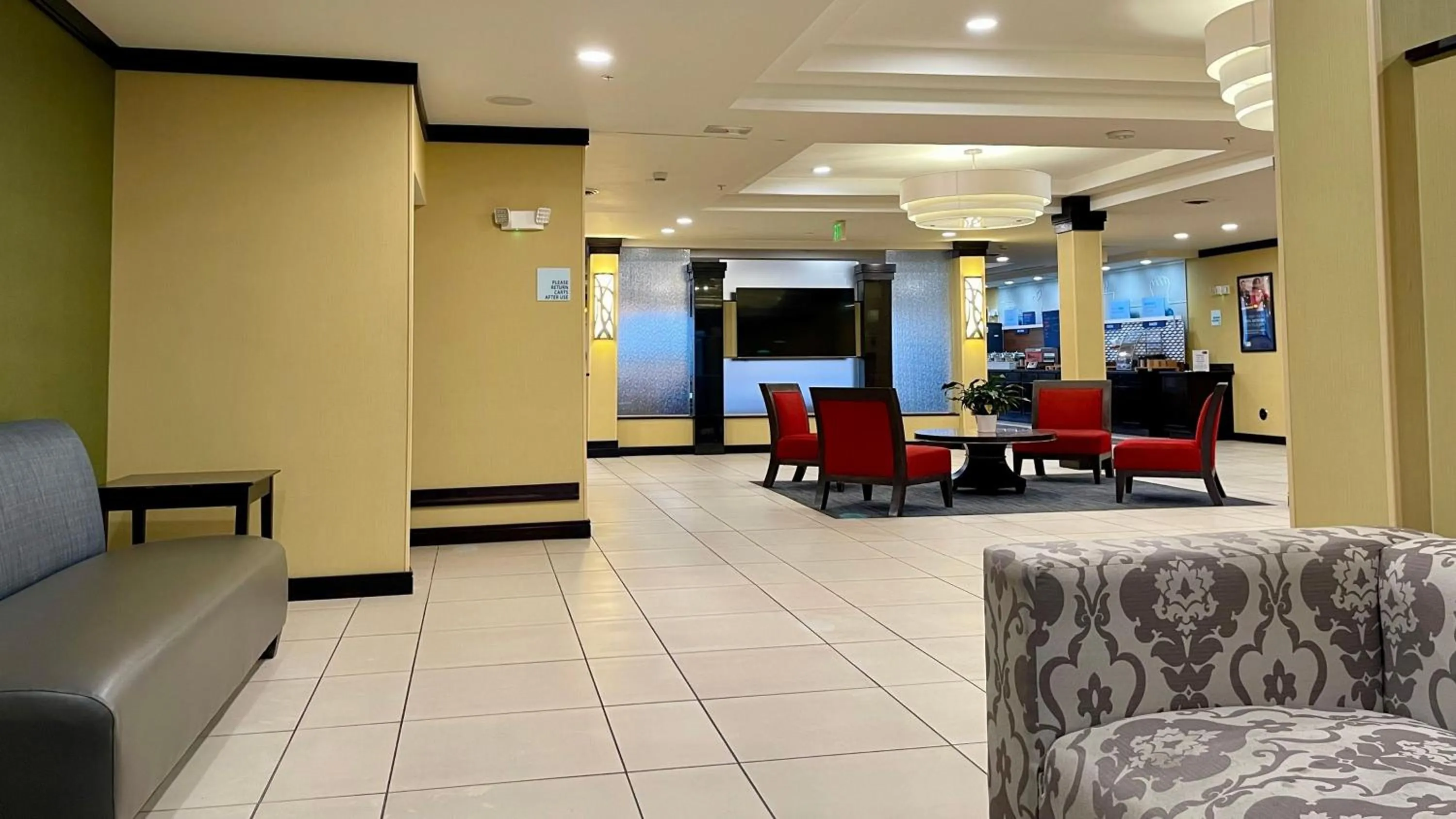 Property building in Holiday Inn Express and Suites Detroit North-Troy by IHG